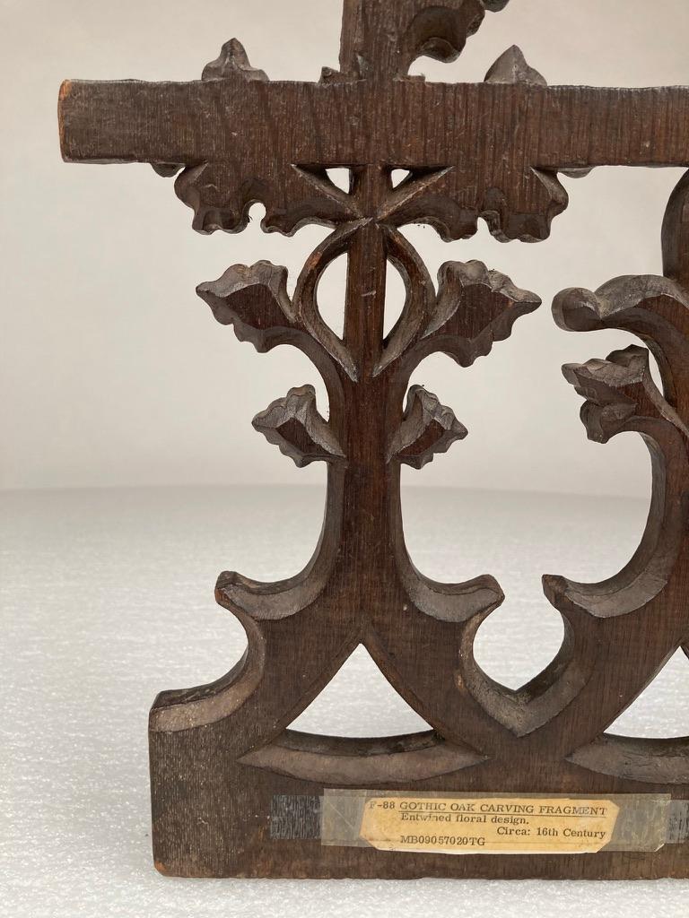 16th Century French Gothic Carved Oak Architectural Fragment For Sale 16
