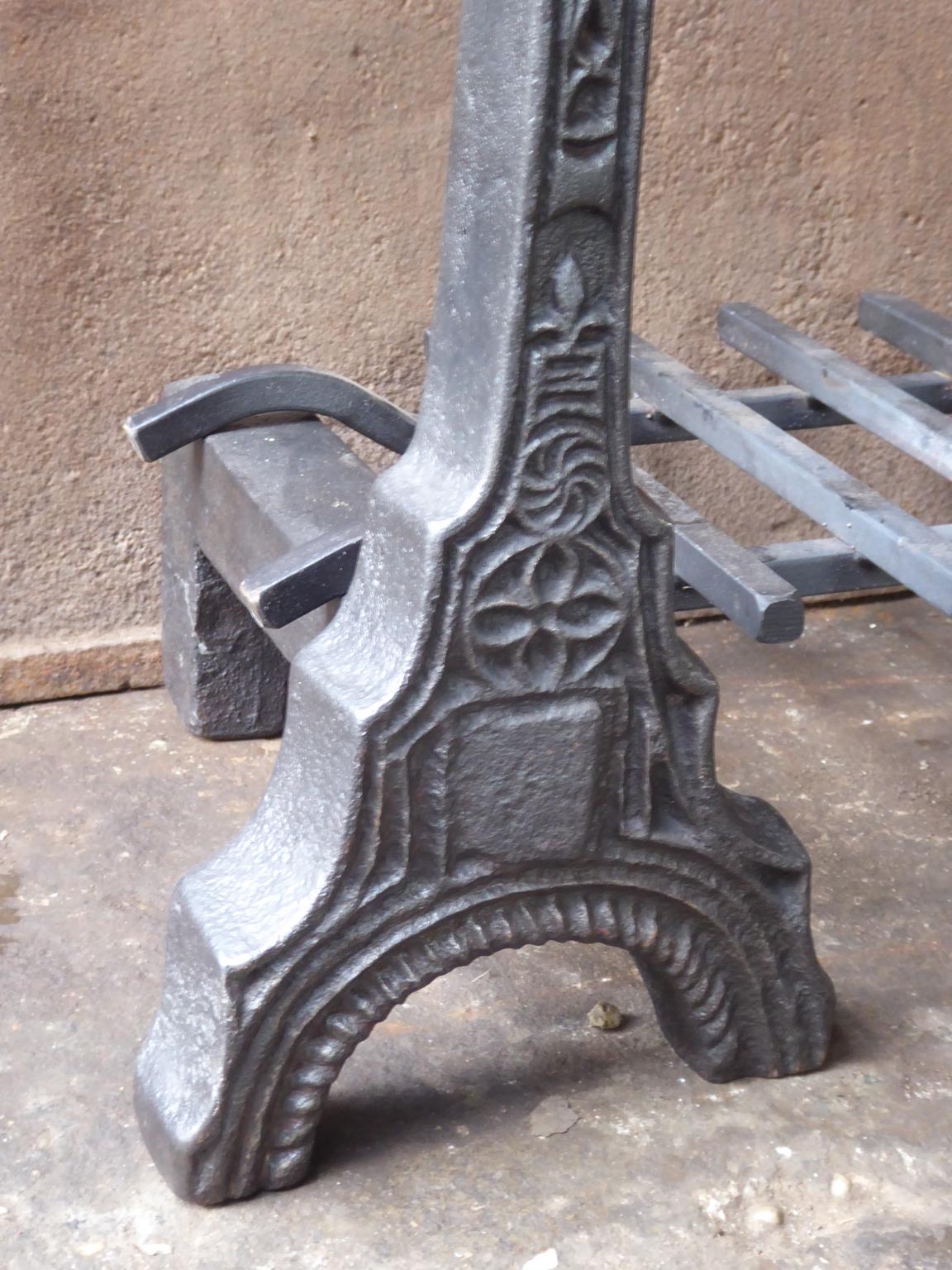 French Gothic Fireplace Grate or Fire Basket, 15th Century For Sale 4