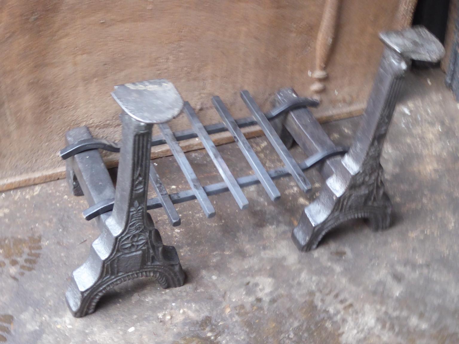 French Gothic Fireplace Grate or Fire Basket, 15th Century For Sale 1