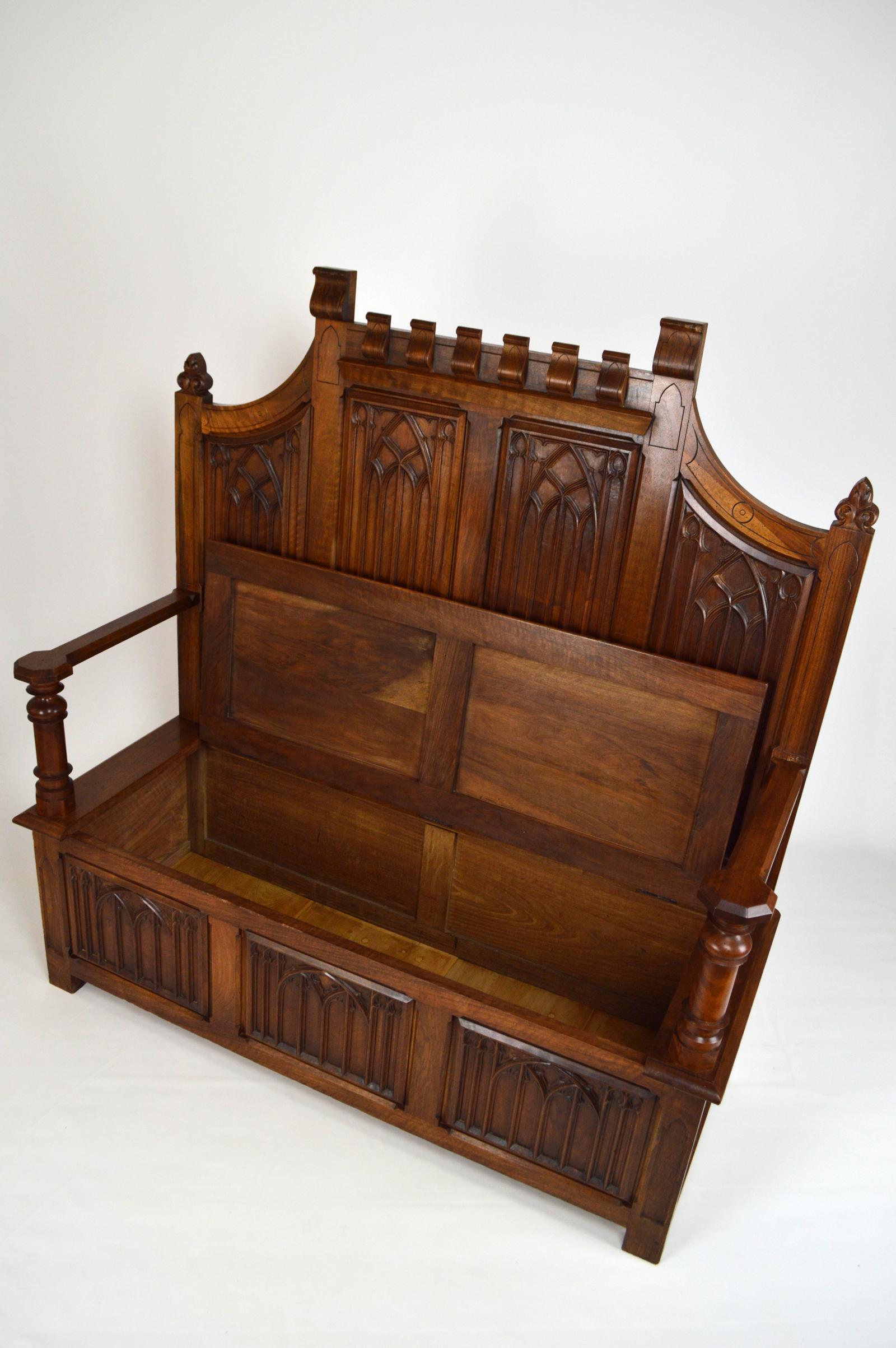 French Gothic Hall Chest Bench in Carved Walnut, circa 1890 For Sale 10
