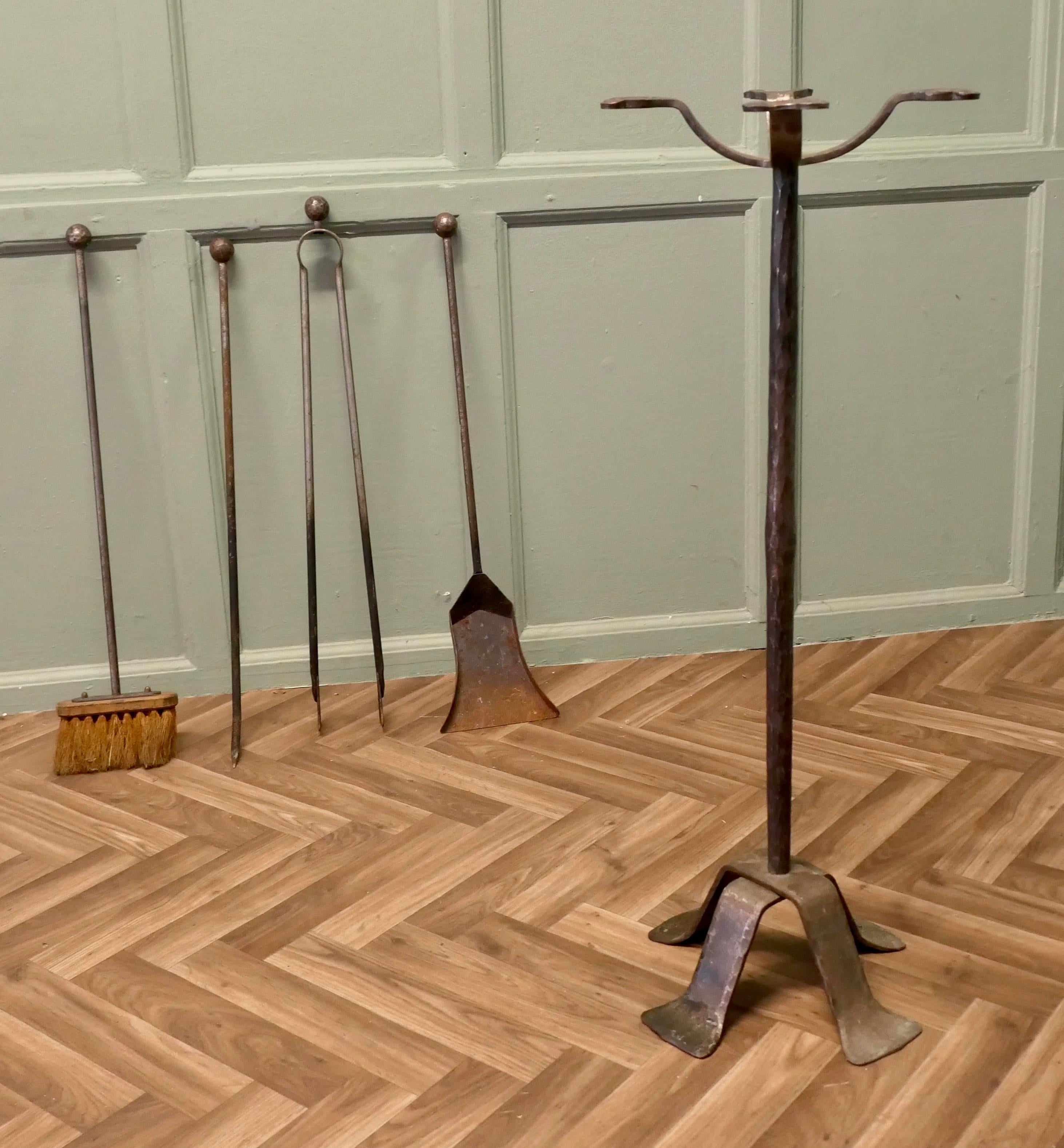 French Gothic Iron Manor House Fire Tool Companion Set For Sale 1