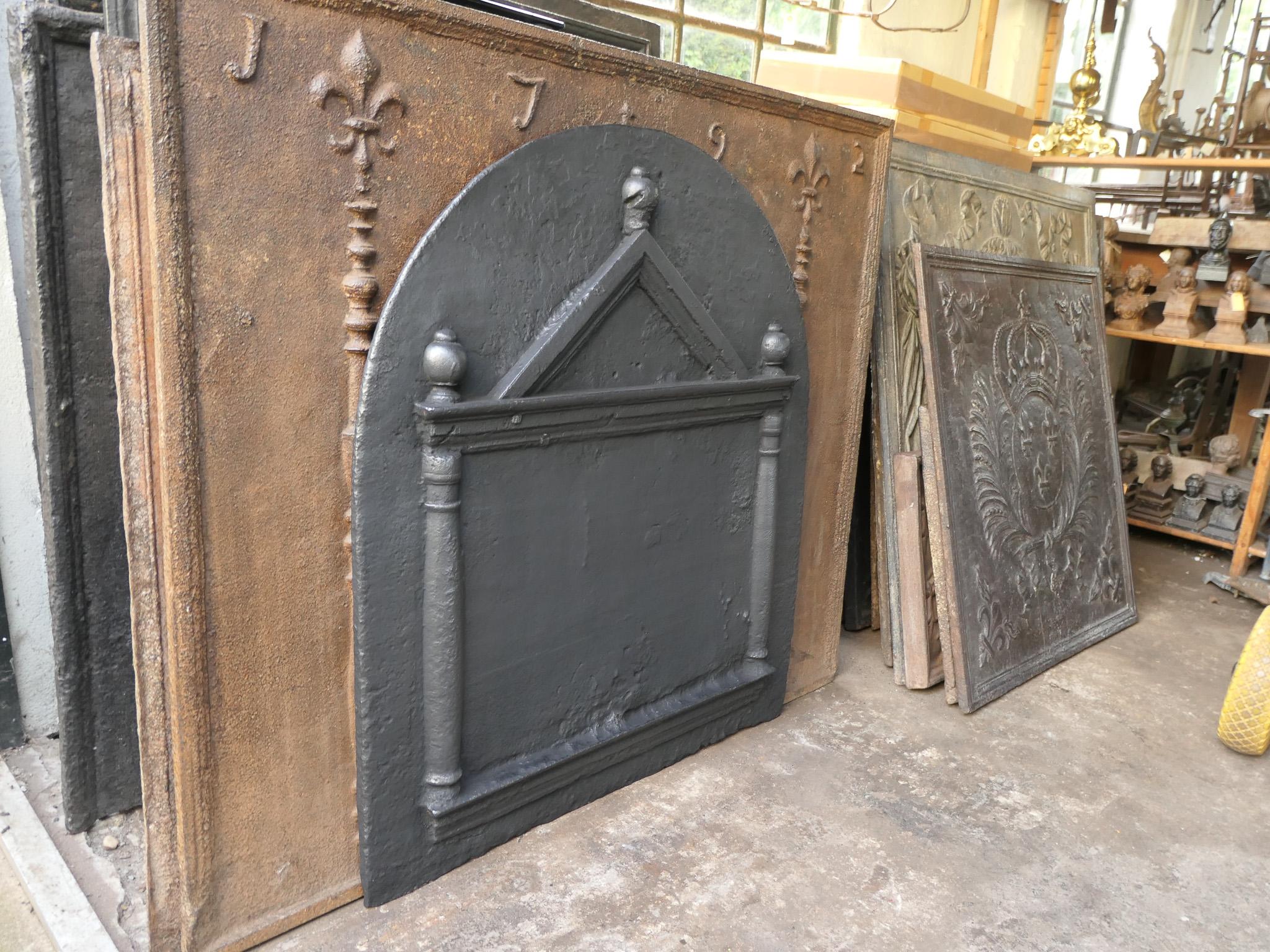 French Gothic Period 'Pillars and Pediment' Fireback / Backspash, 16th Century For Sale 6