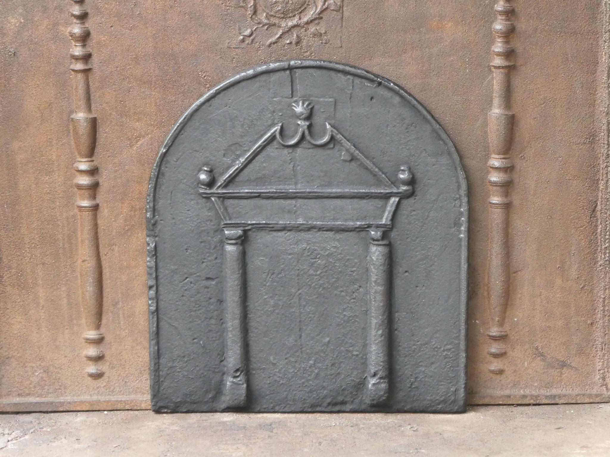 18th Century and Earlier French Gothic 'Pillars and Pediment' Fireback, 17th Century For Sale