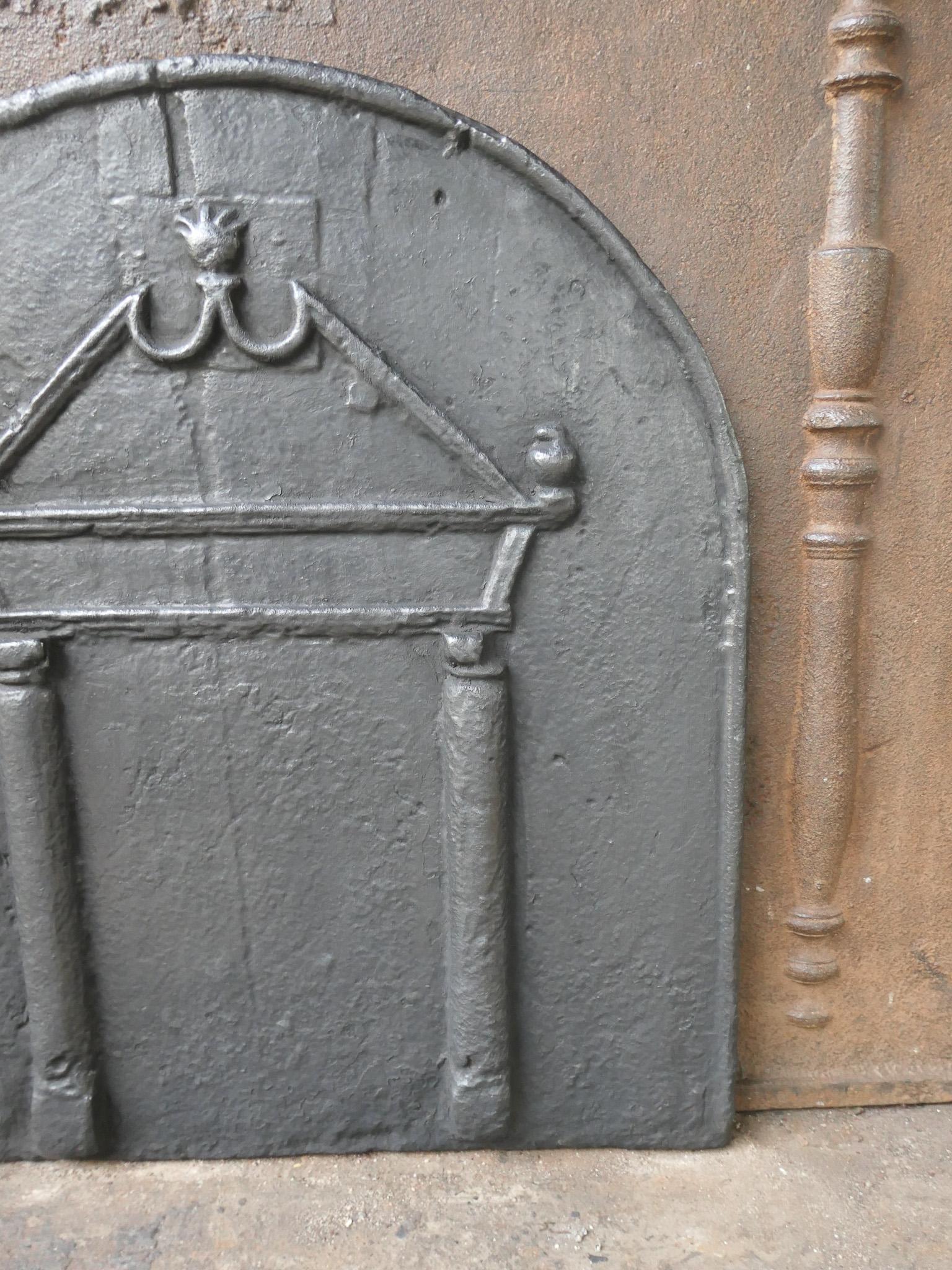 French Gothic 'Pillars and Pediment' Fireback, 17th Century For Sale 3