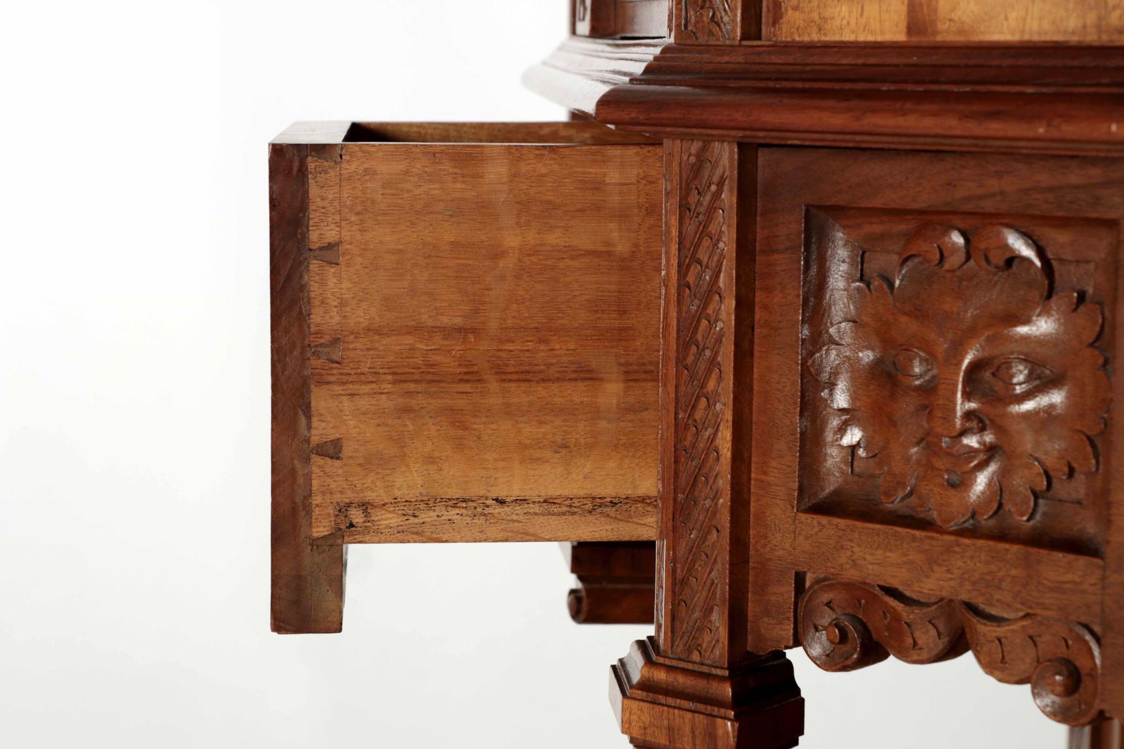 French Gothic Revival Carved Walnut Antique Cupboard Cabinet, circa 1880 For Sale 3