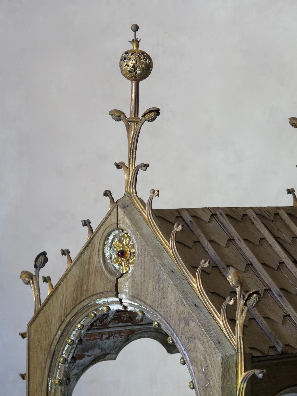 French Gothic Revival Religious Artifact, circa 1880s For Sale 2