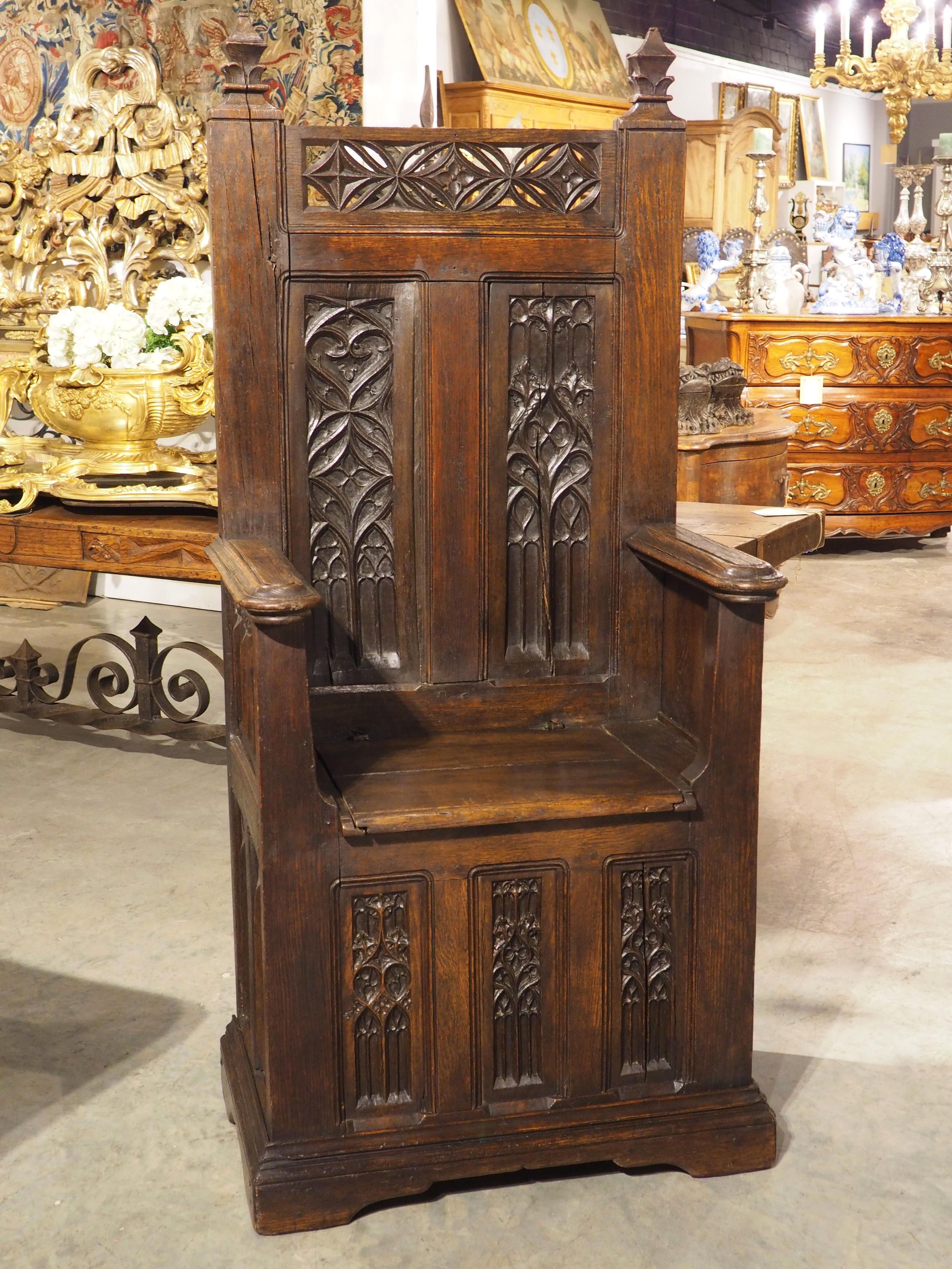 French Gothic Style Carved Oak Chayère Throne Chair, 19th Century For Sale 15