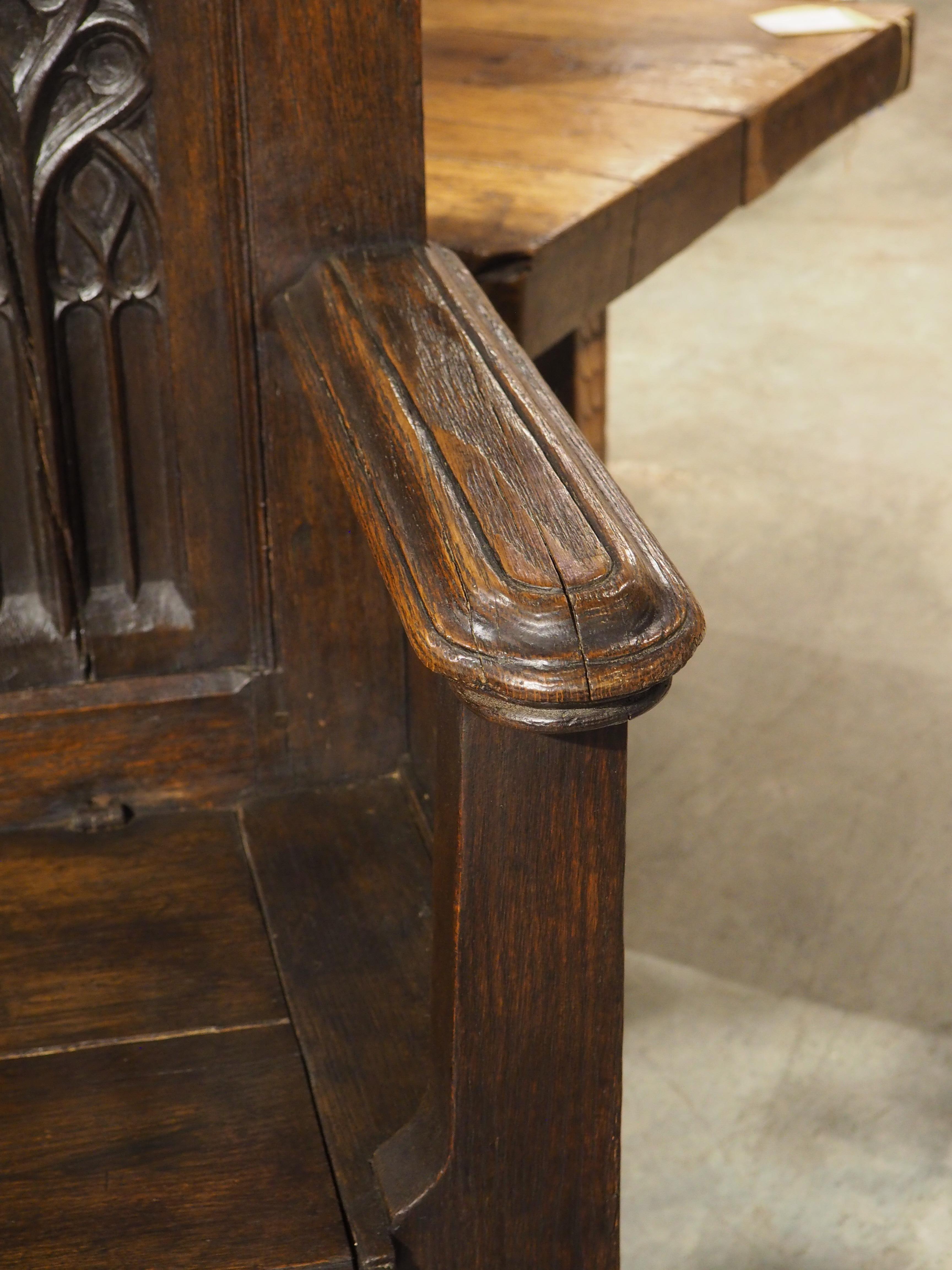 Wood French Gothic Style Carved Oak Chayère Throne Chair, 19th Century For Sale
