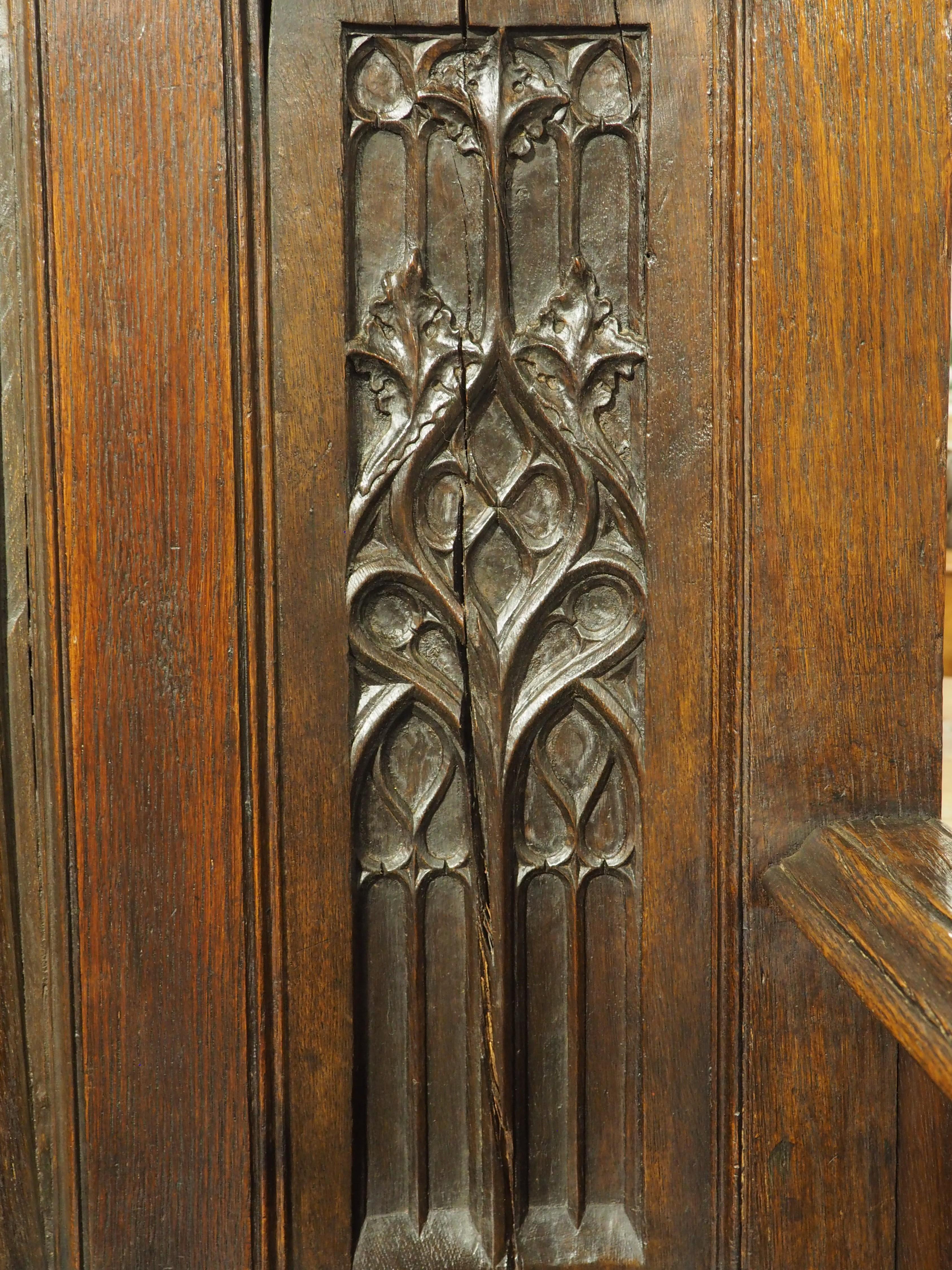 French Gothic Style Carved Oak Chayère Throne Chair, 19th Century For Sale 4
