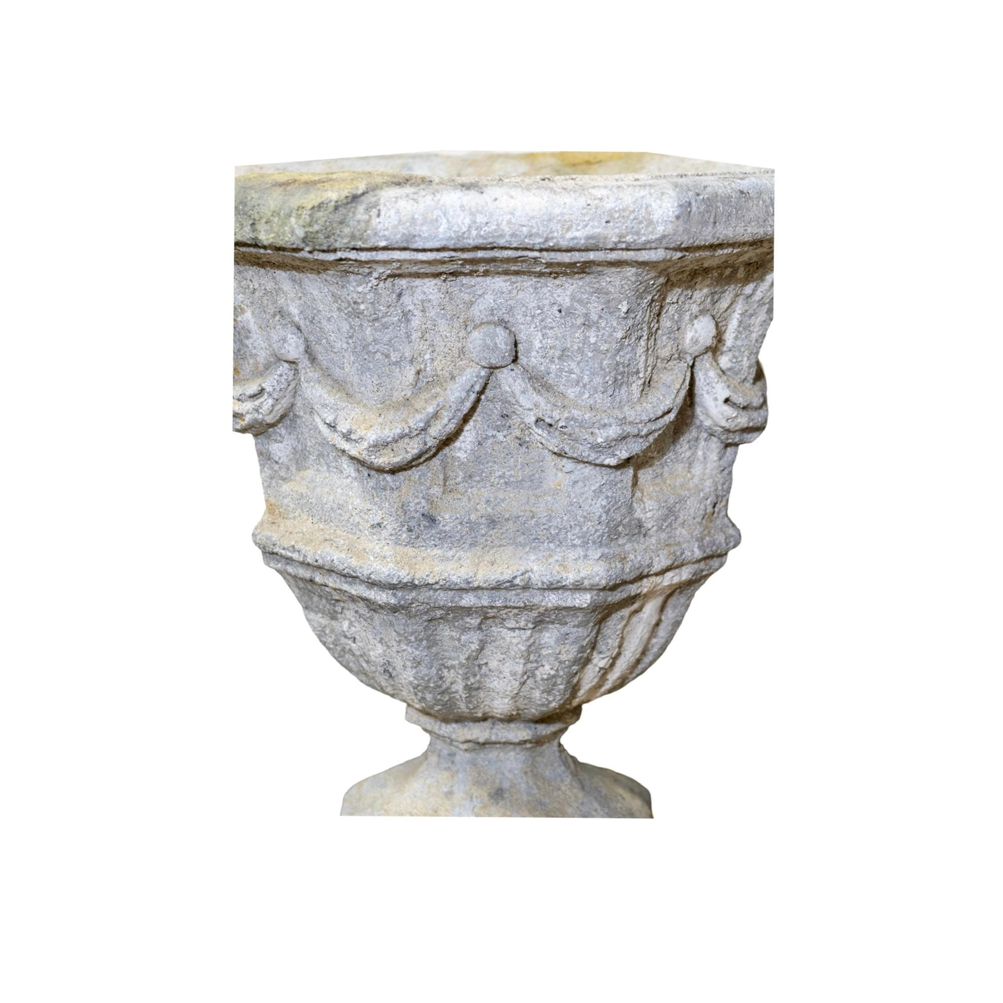 Composition Jardinière composite française en vente