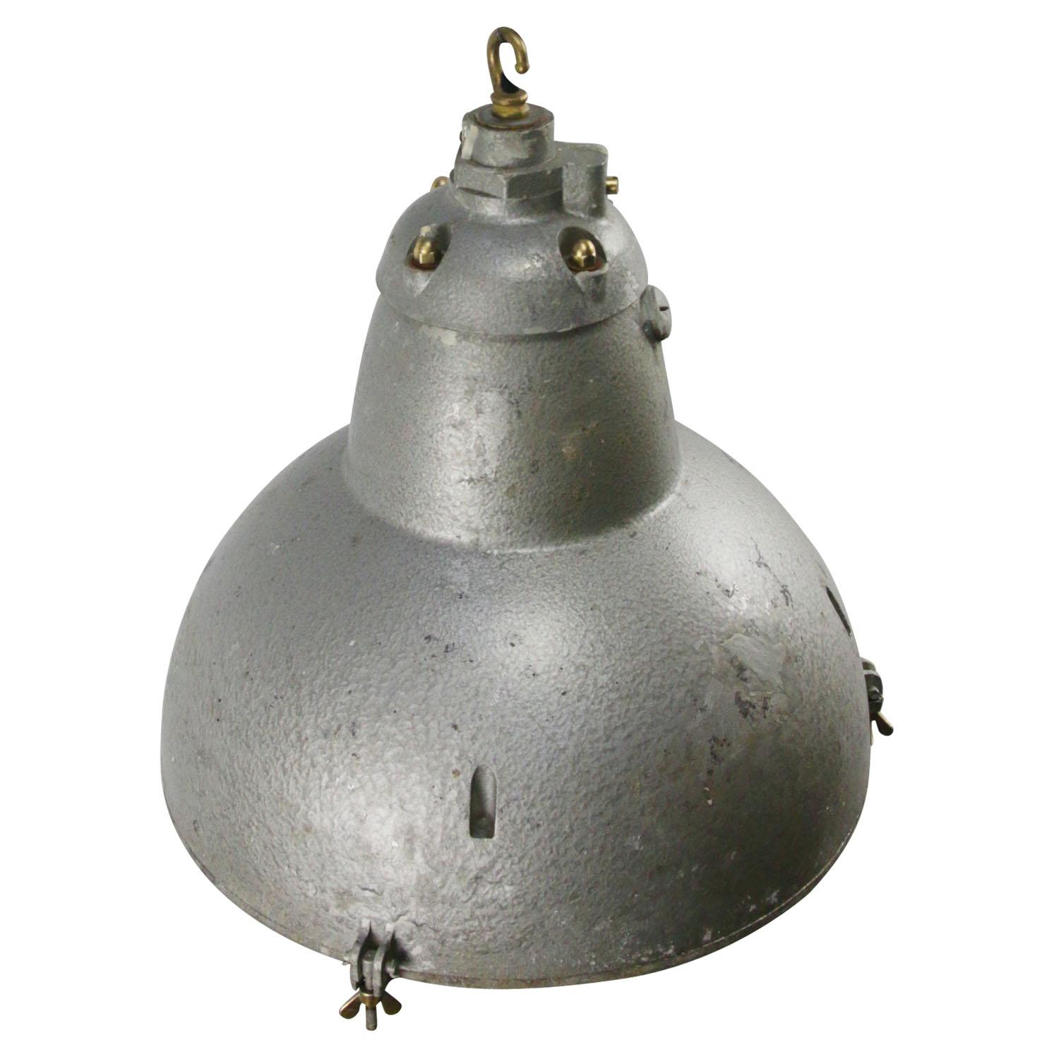 French Gray Metal Round Clear Glass Vintage Industrial Pendant Light In Good Condition In Amsterdam, NL