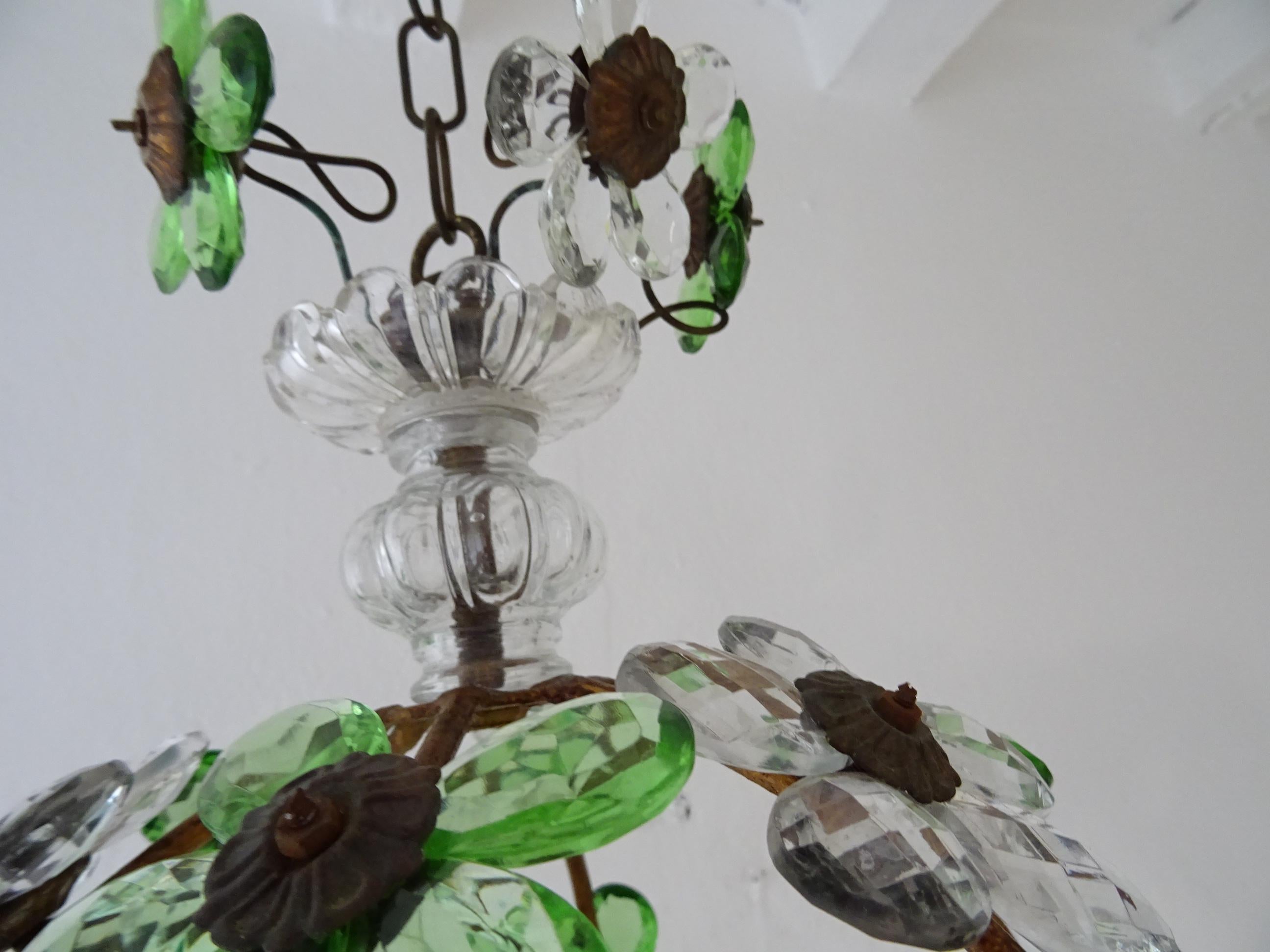 French Green Flower Ball Crystal Prisms Maison Baguès Style Chandelier, 1920s For Sale 1