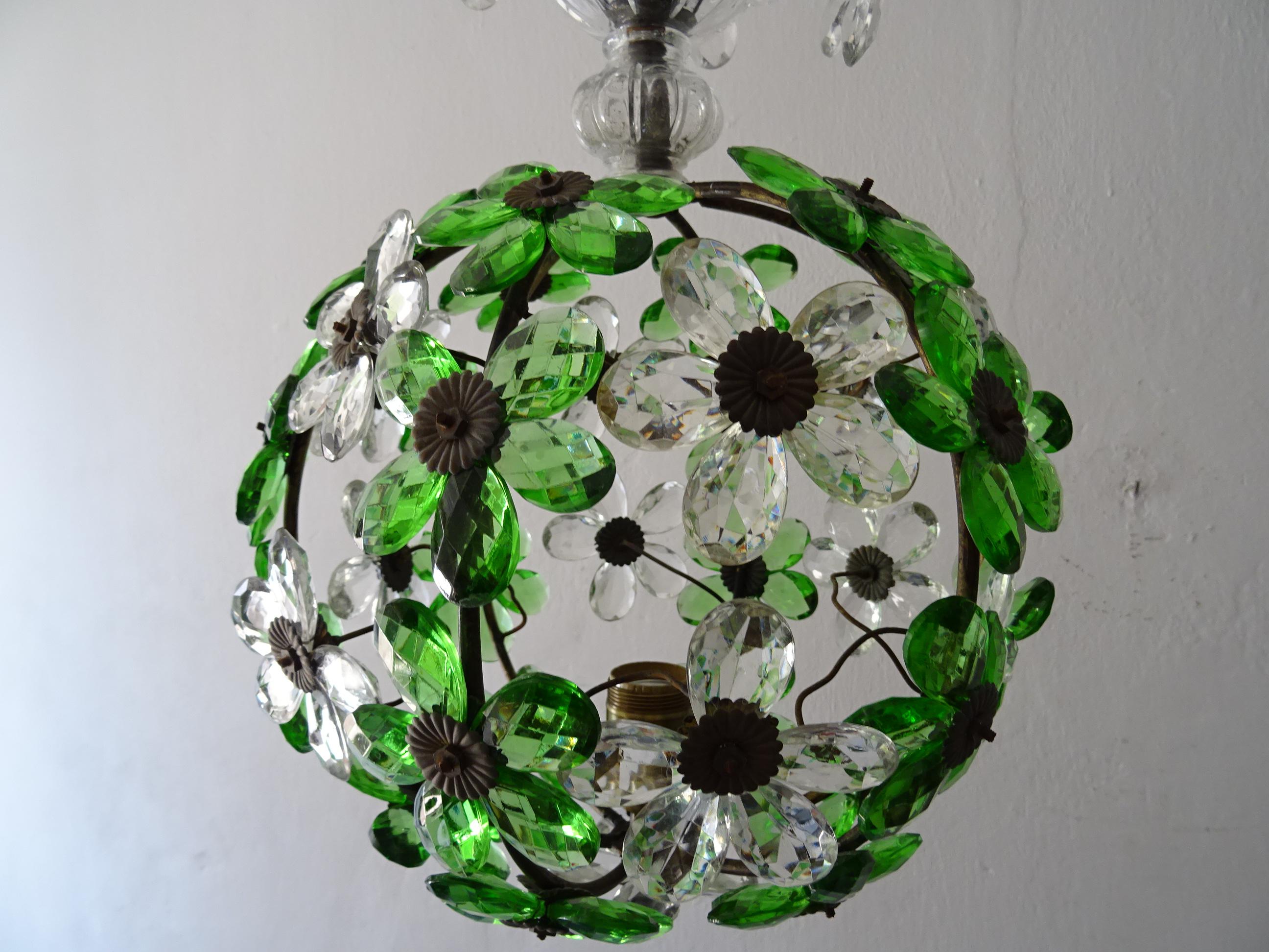 French Green Flower Ball Crystal Prisms Maison Baguès Style Chandelier, 1920s 4