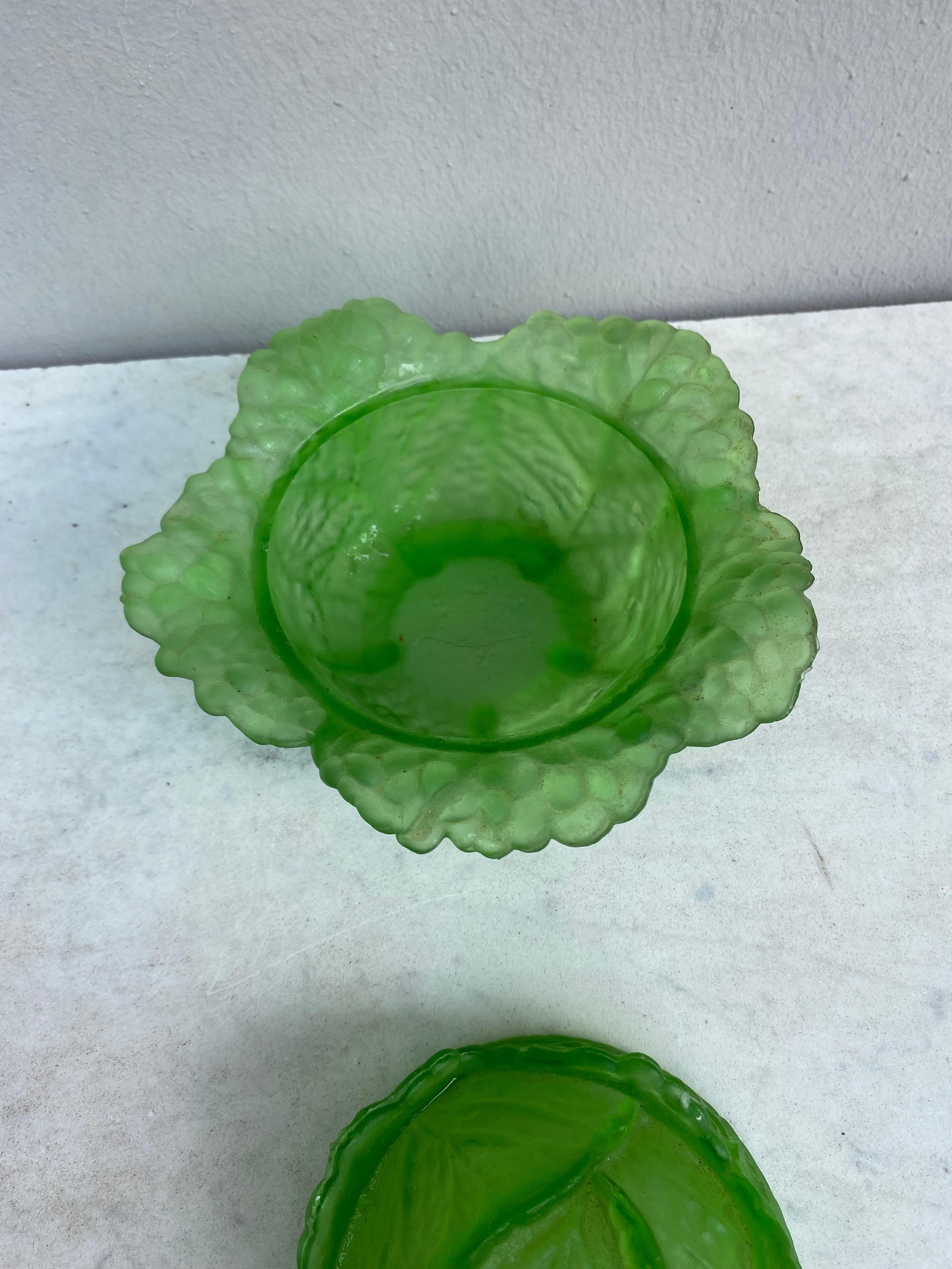 French Green Glass Cabbage Box, Circa 1960 In Good Condition For Sale In Austin, TX