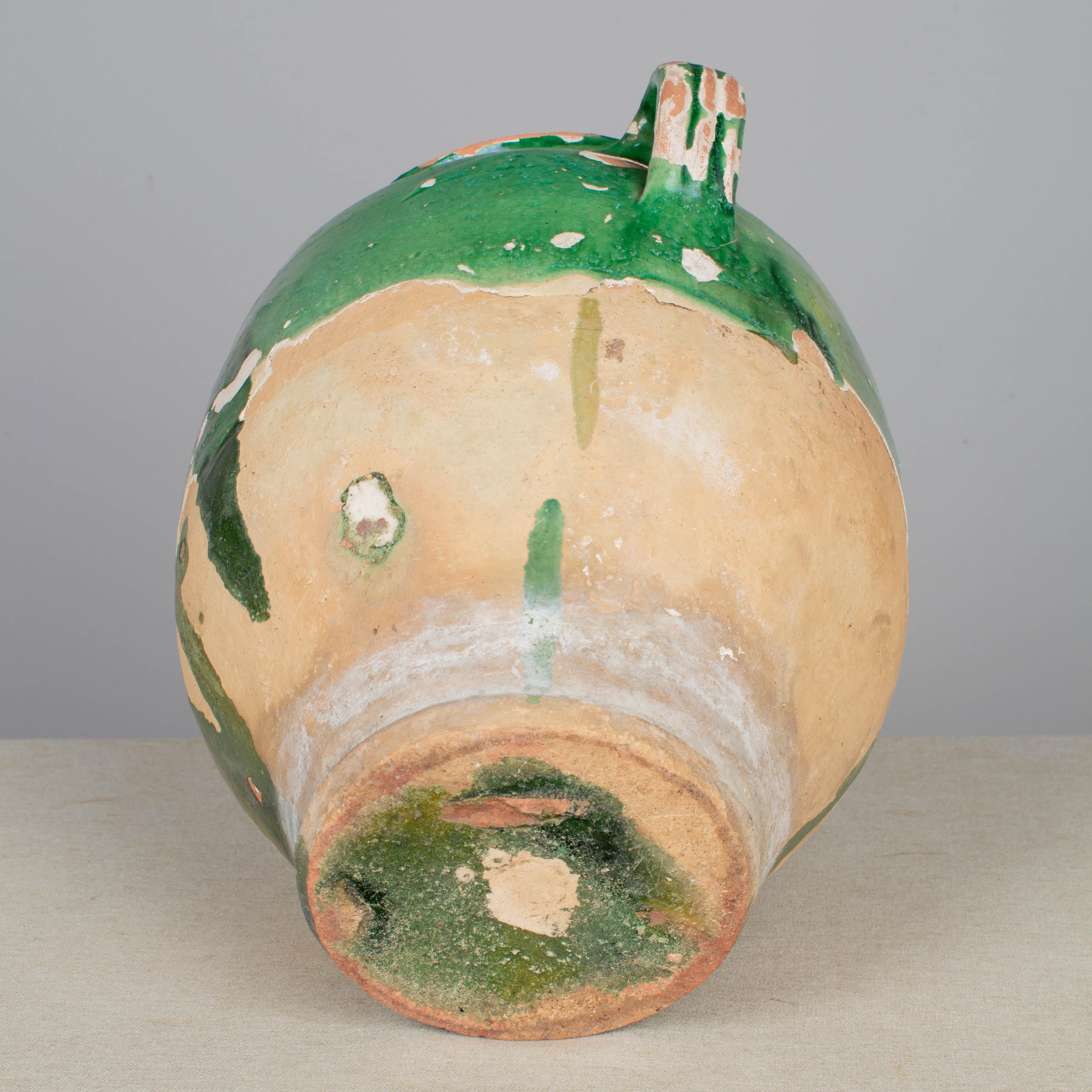Ceramica francese in terracotta smaltata di colore verde in vendita 4