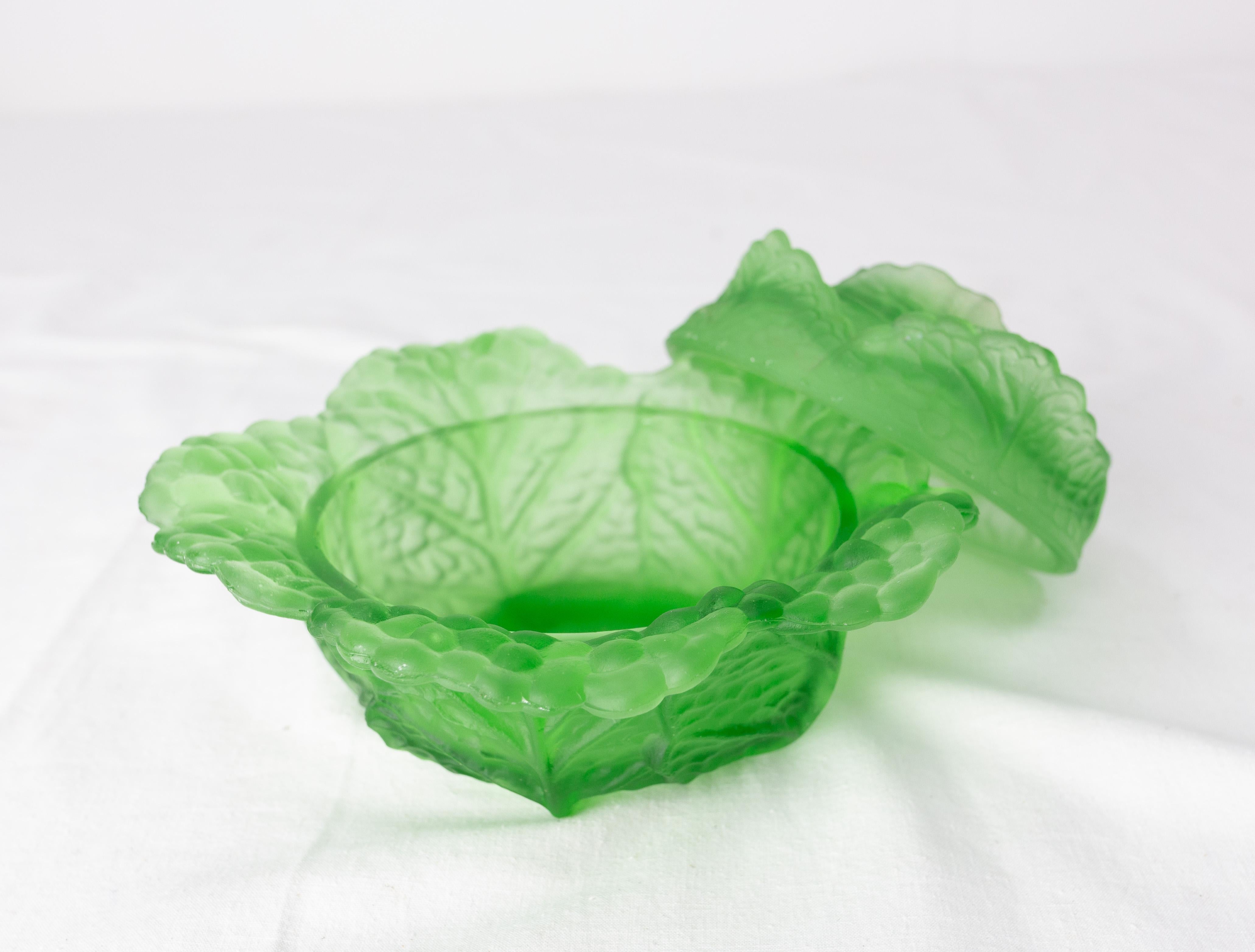 French Green Glove Box or Centerpiece, in Portieux Style, Glass, circa 1900 For Sale 1