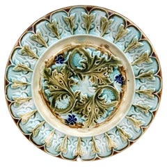 French Green Majolica Acanthus Leaves Plate circa 1880