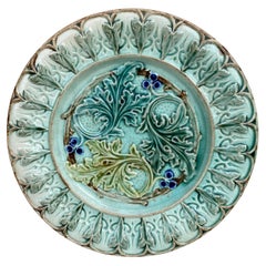 French Green Majolica Acanthus Leaves Plate, circa 1880