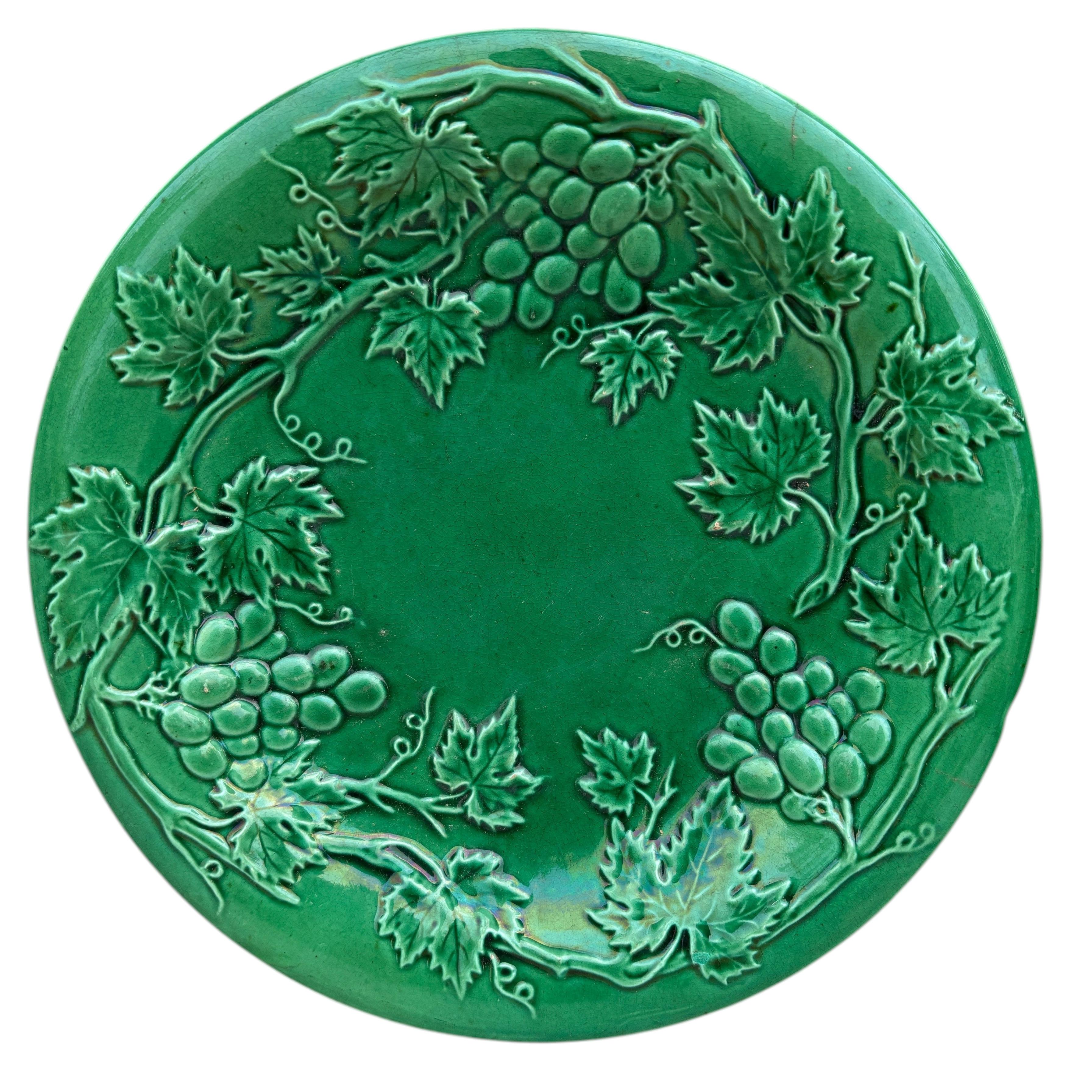 French Green Majolica Grapes Plate , circa 1880 For Sale