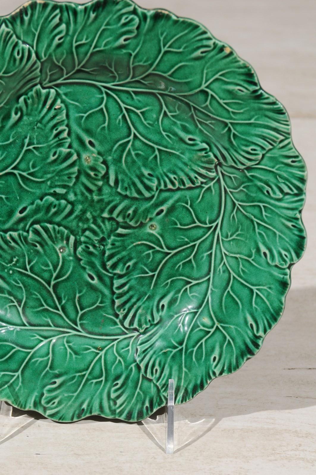 French Green Majolica Leaf Plate with Scalloped Edge from the Late 19th Century 6