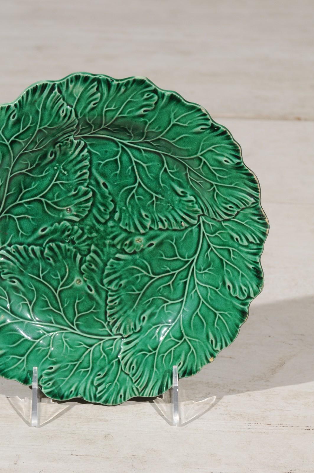 French Green Majolica Leaf Plate with Scalloped Edge from the Late 19th Century In Good Condition In Atlanta, GA