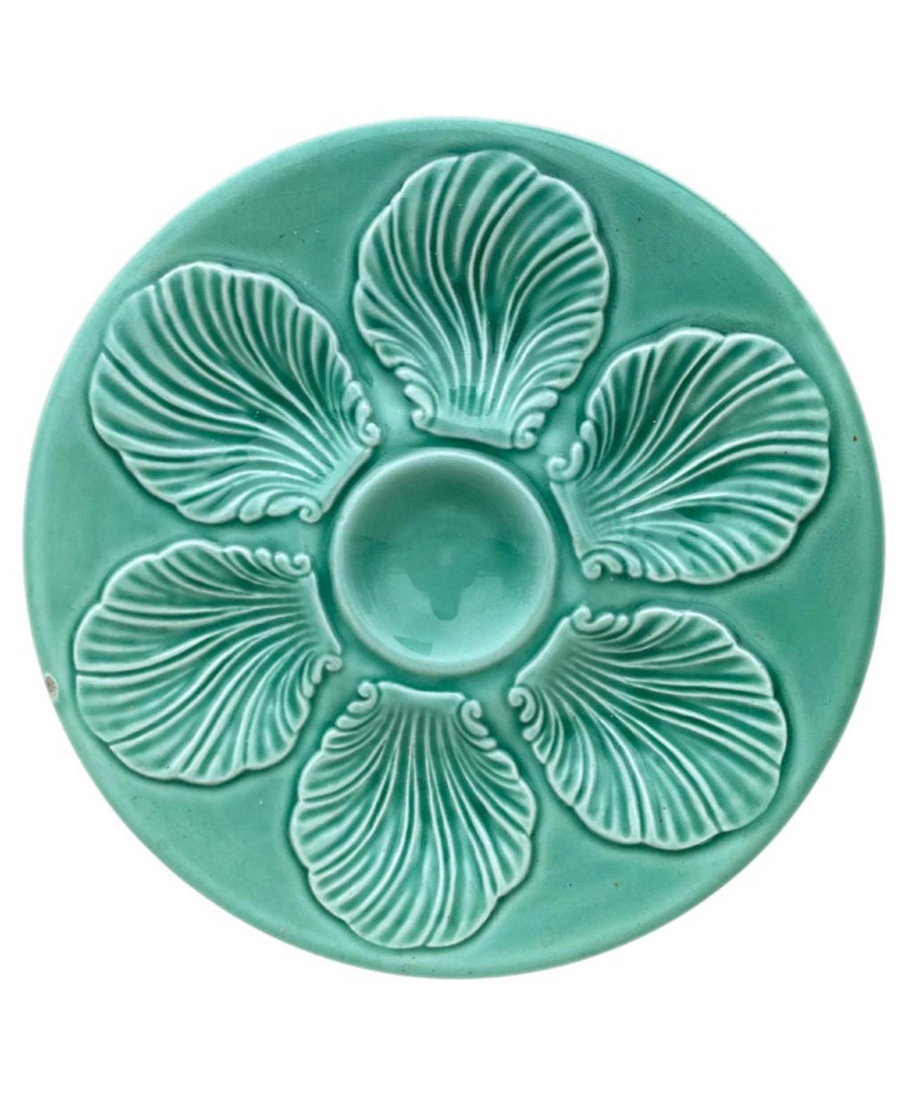 French Green Majolica Oyster Marcel Guillot, circa 1950 For Sale 2