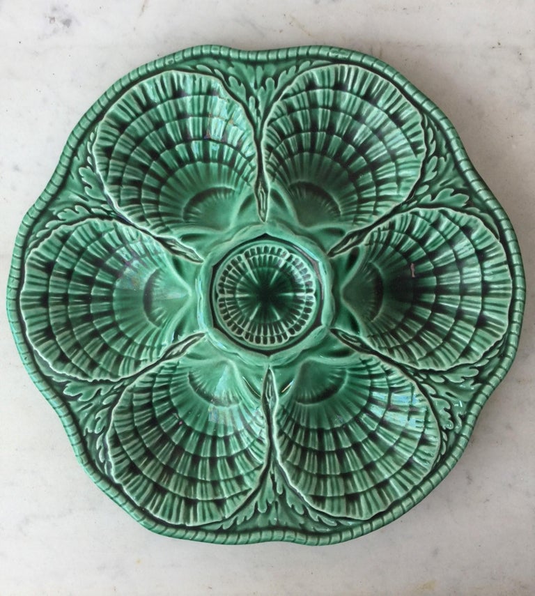 French Green Majolica Oyster Marcel Guillot, circa 1950 For Sale 2