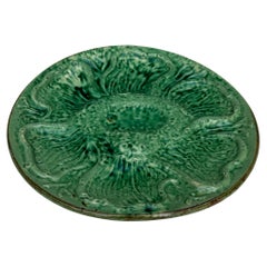 French Green Majolica Oyster Octopus Plate Aetgina Vallauris, circa 1950