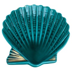 Französische grüne Majolika-Muschelschale Vallauris, CIRCA 1950