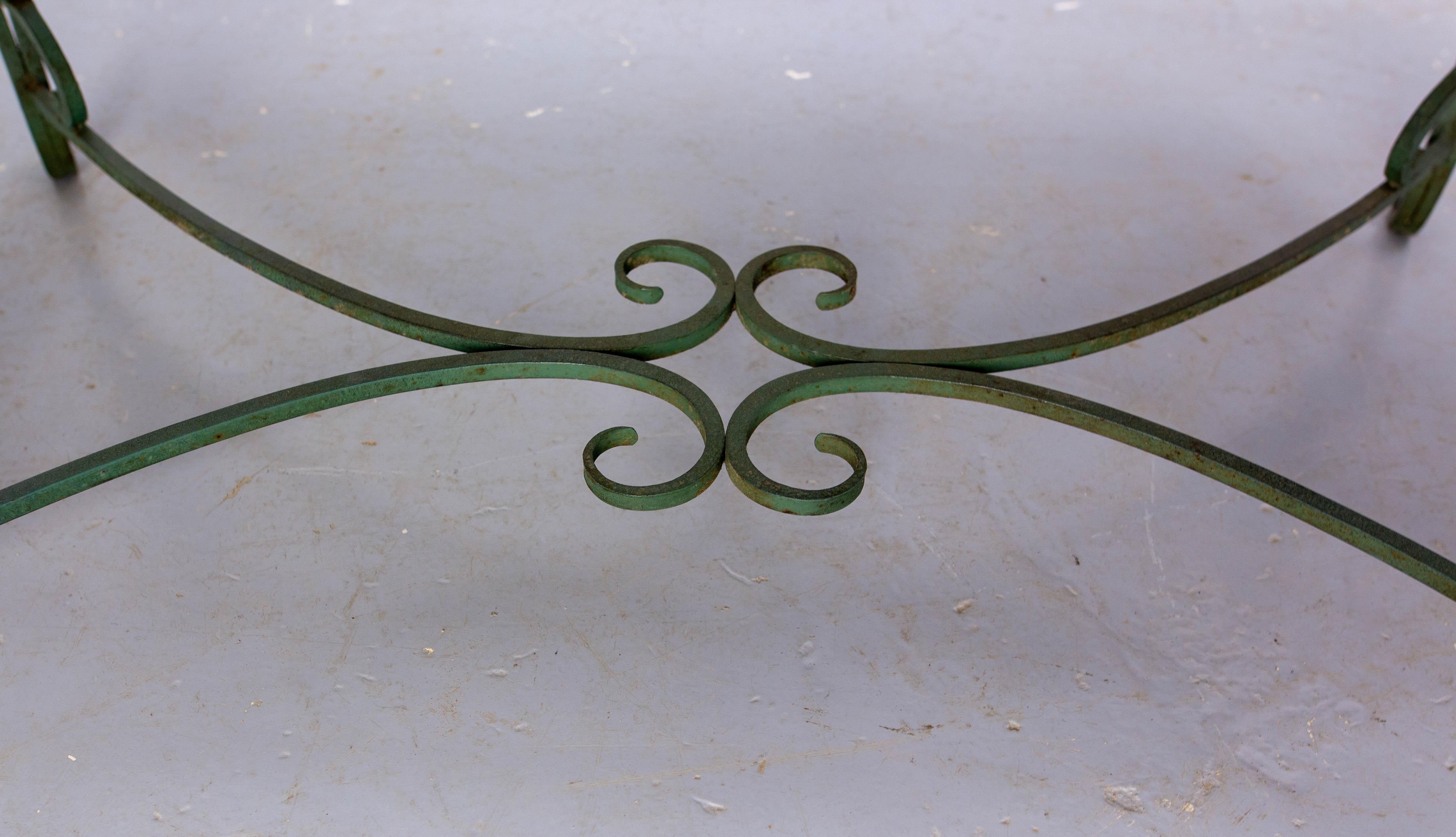 Tavolino ovale francese con piano in marmo verde e ferro battuto, circa 1960 in vendita 8