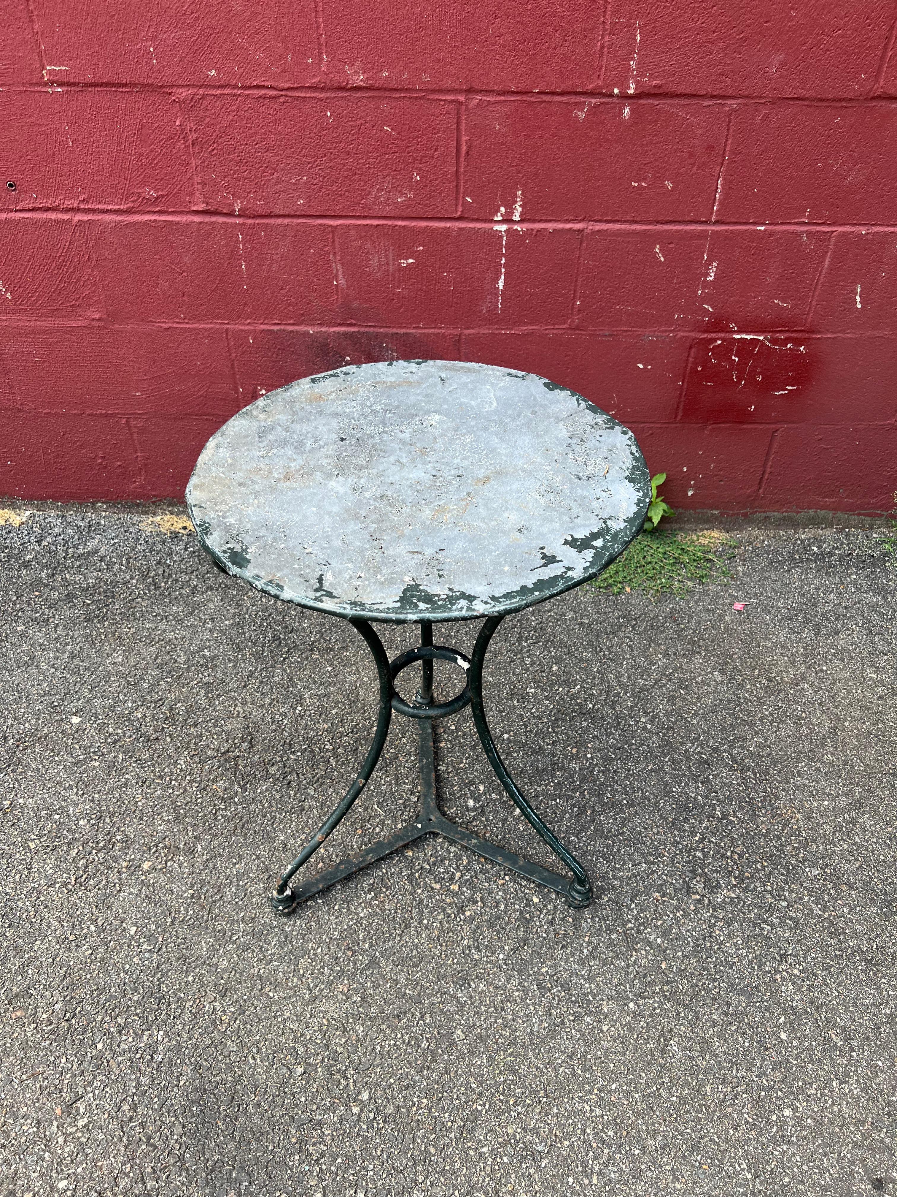 Early 20th Century French Green Painted Bistro Table For Sale