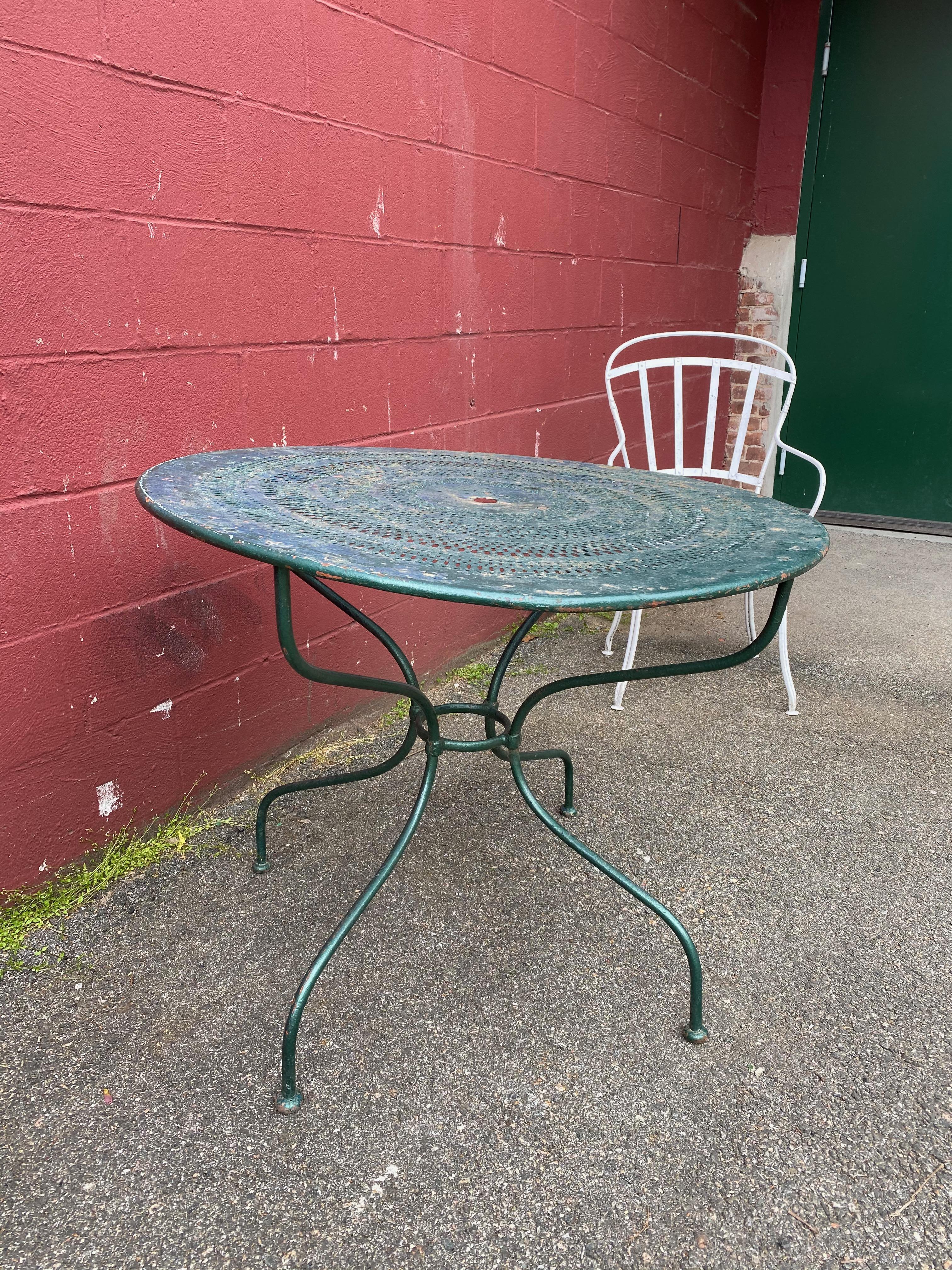 French Green Painted Garden Table In Distressed Condition In Buchanan, NY