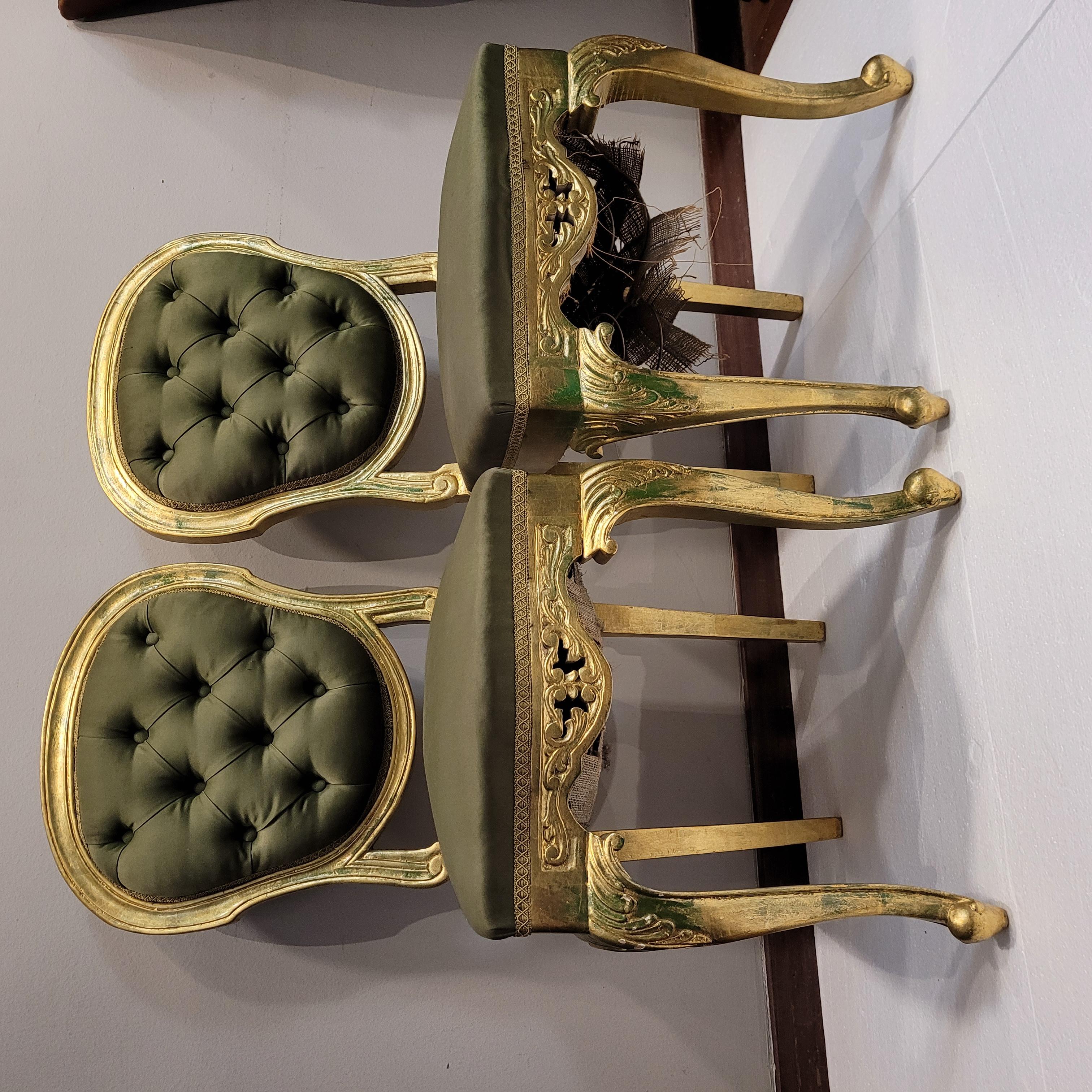 French Green Pair of chairs in carved and gilded wood, Louis XV style For Sale 1