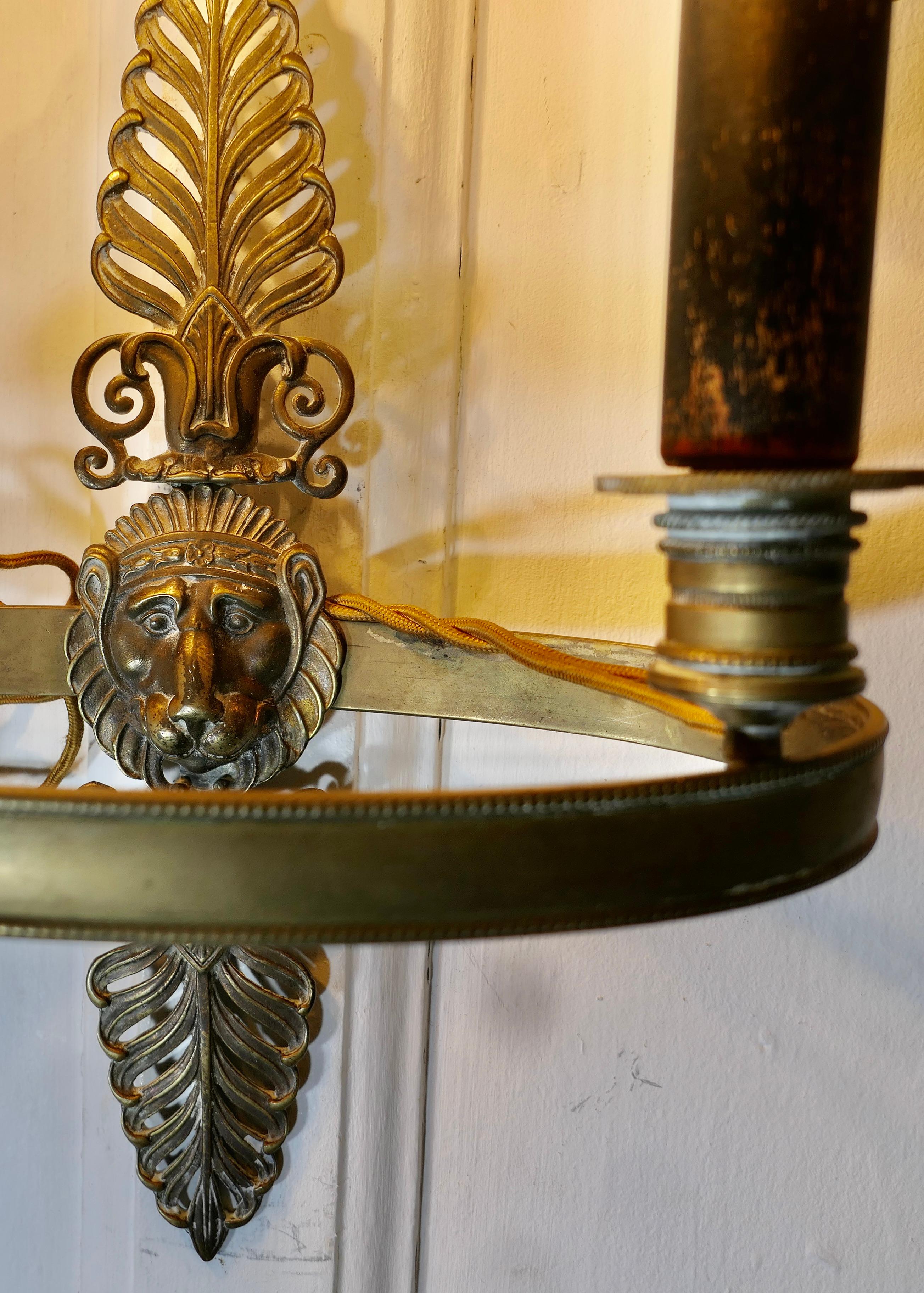 French Green Toleware and Brass Twin Bouillotte Wall Light  A lovely piece In Good Condition For Sale In Godshill, Isle of Wight