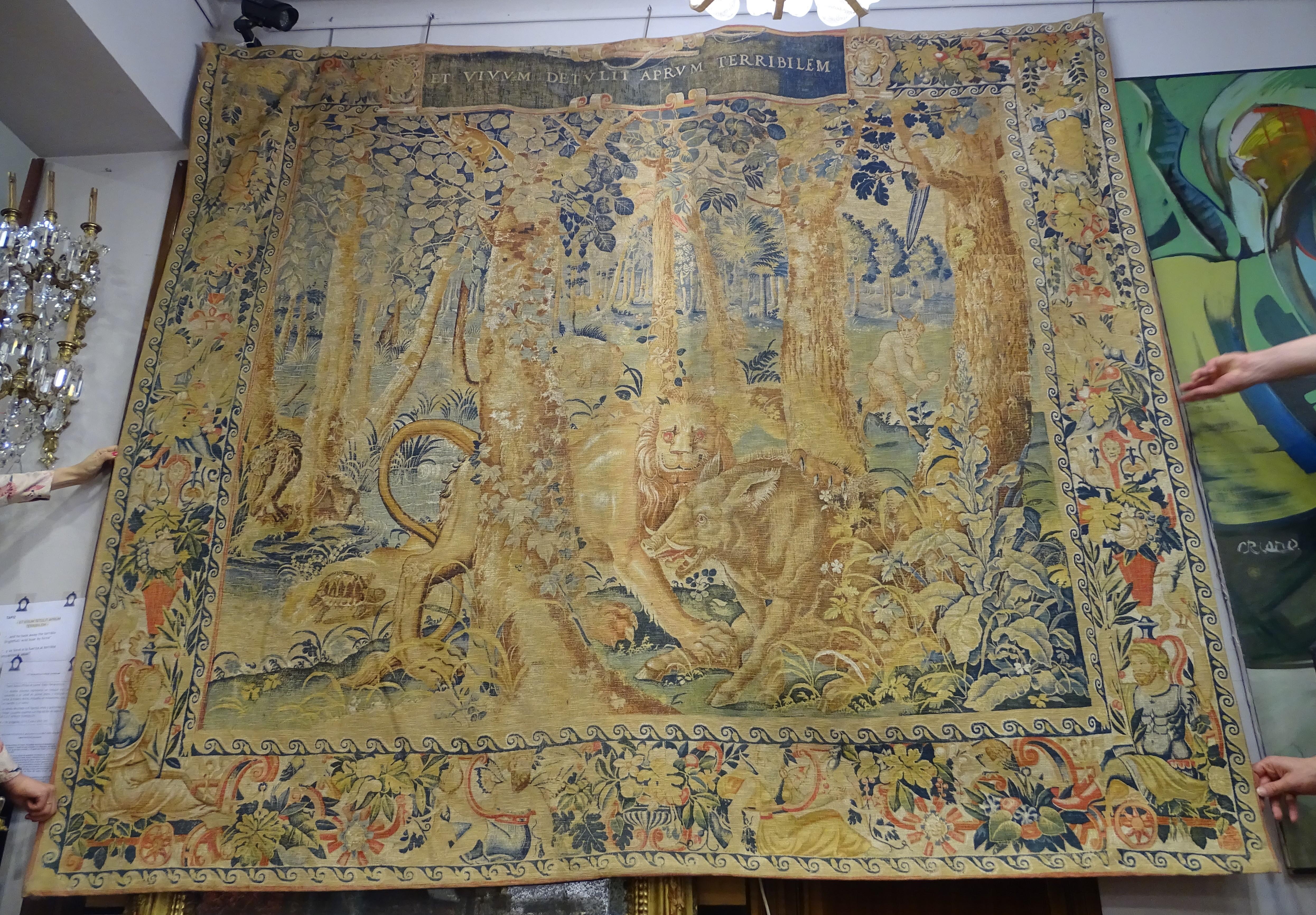 French Green, Blue, Red Tapestry, Midcentury In Good Condition In Valladolid, ES