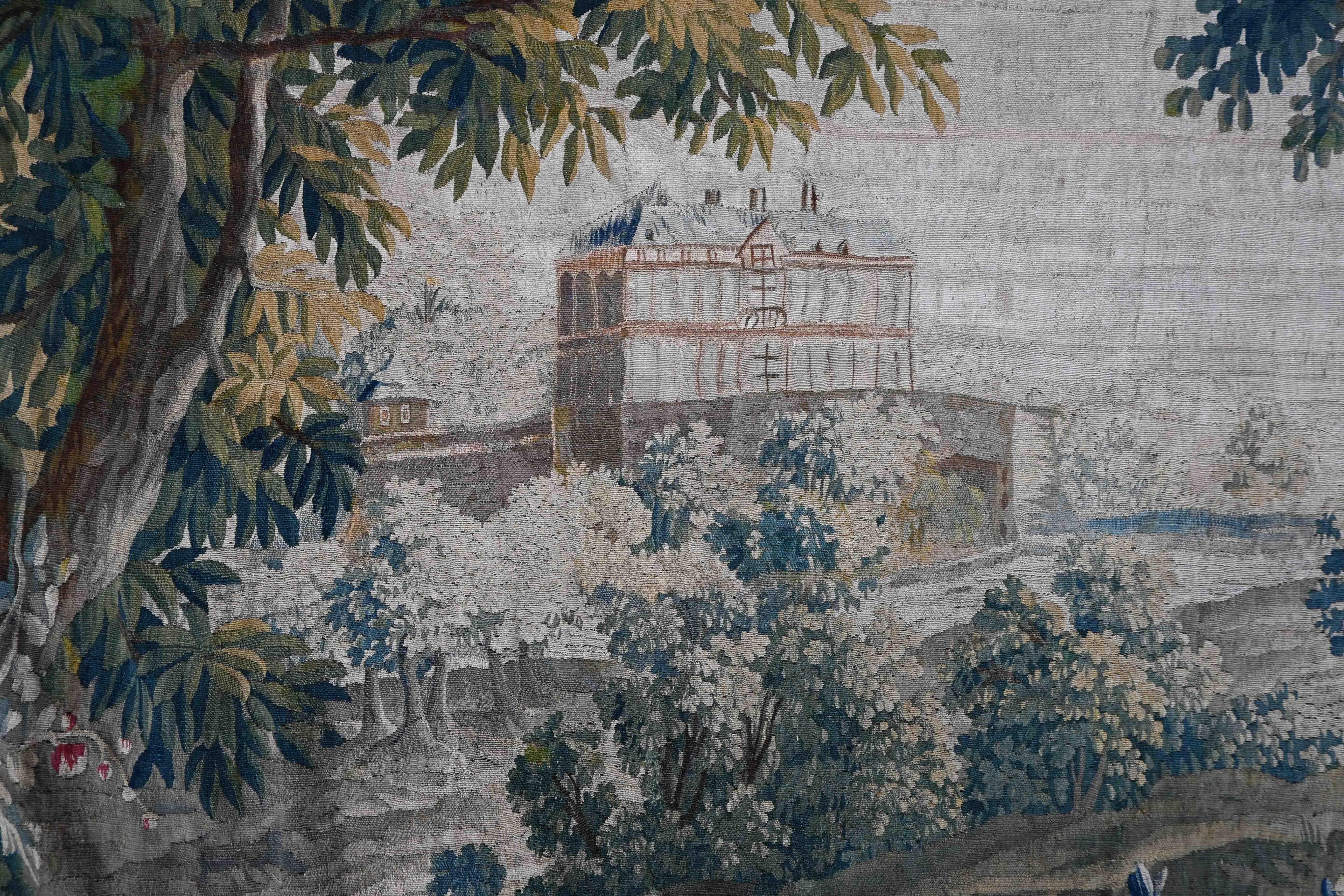 Französischer grüner Wandteppich von AUBUSSON aus dem 18. Jahrhundert - 348Lx216 - N° 1597 im Angebot 1