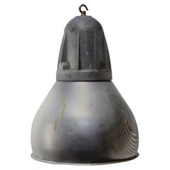 Französische Vintage-Industrie-Pendelleuchten aus grauem Metall von Mazda, Frankreich