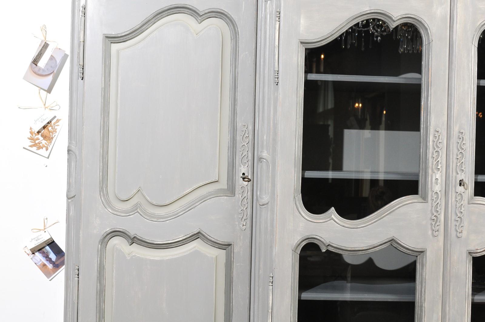 French Grey Painted Louis XV Style Two-Part Bibliothèque Custom-Made in 1978 For Sale 6