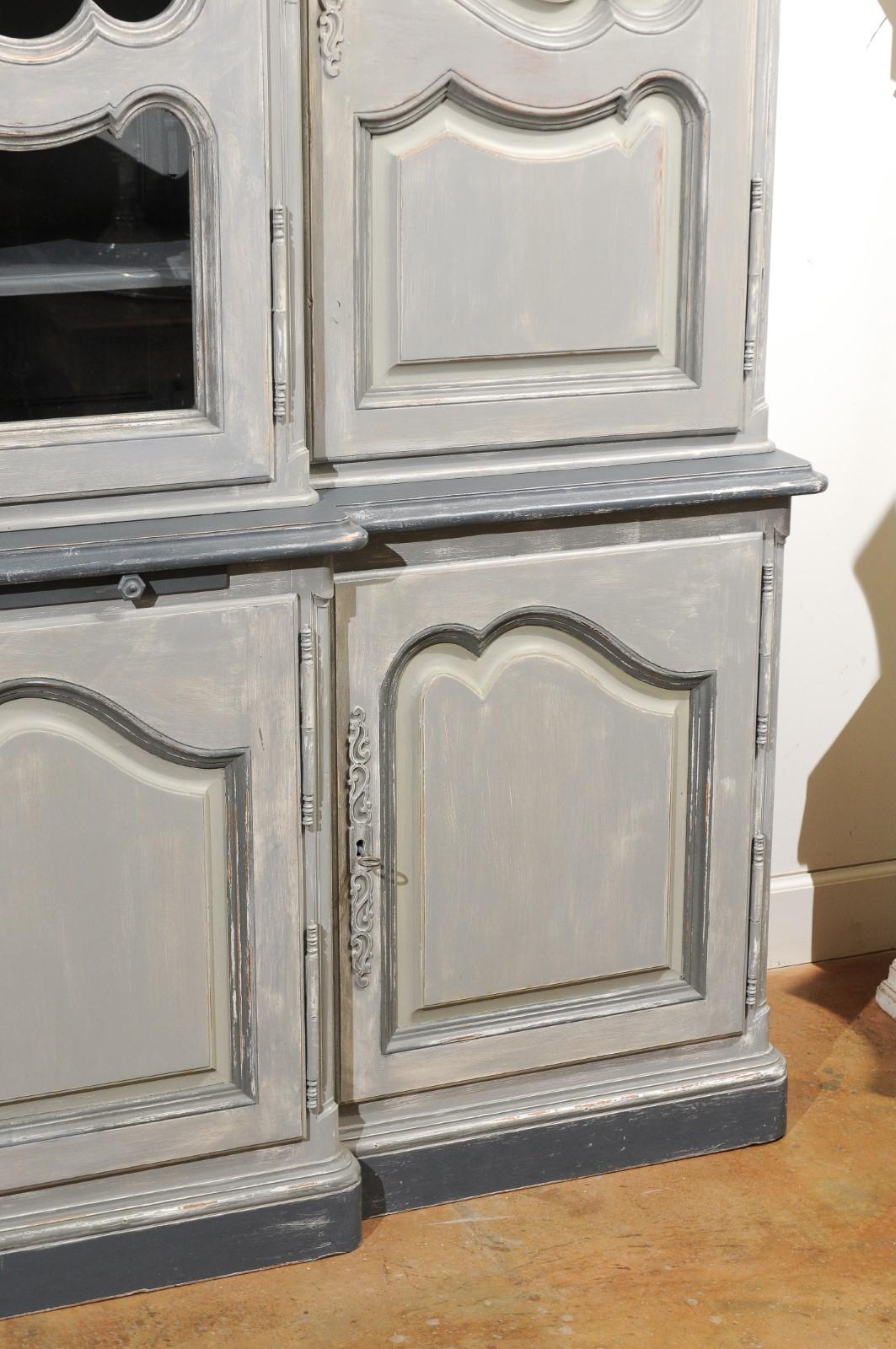 French Grey Painted Louis XV Style Two-Part Bibliothèque Custom-Made in 1978 For Sale 10