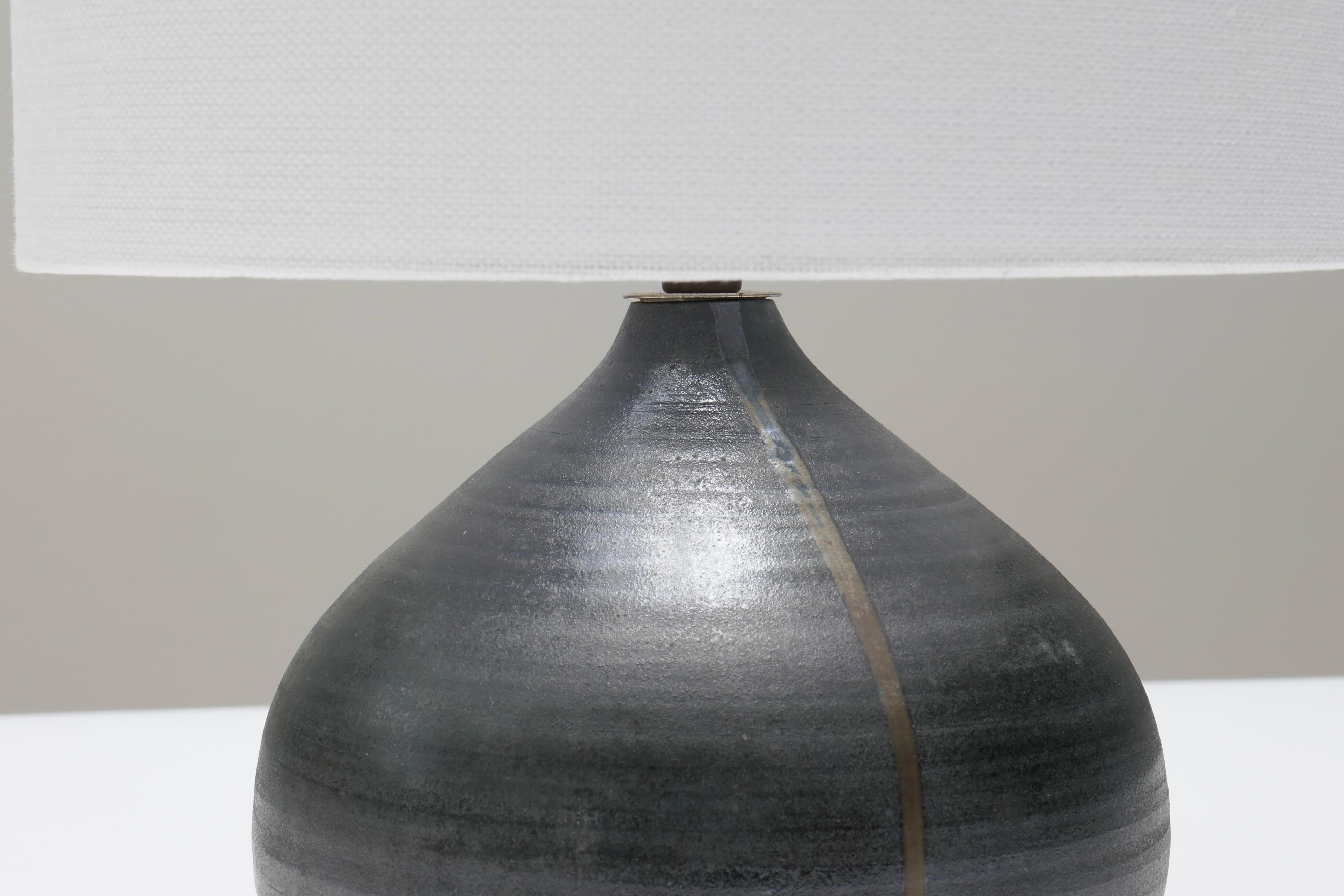 Mid-Century Modern French Grey Stoneware Table Lamp For Sale