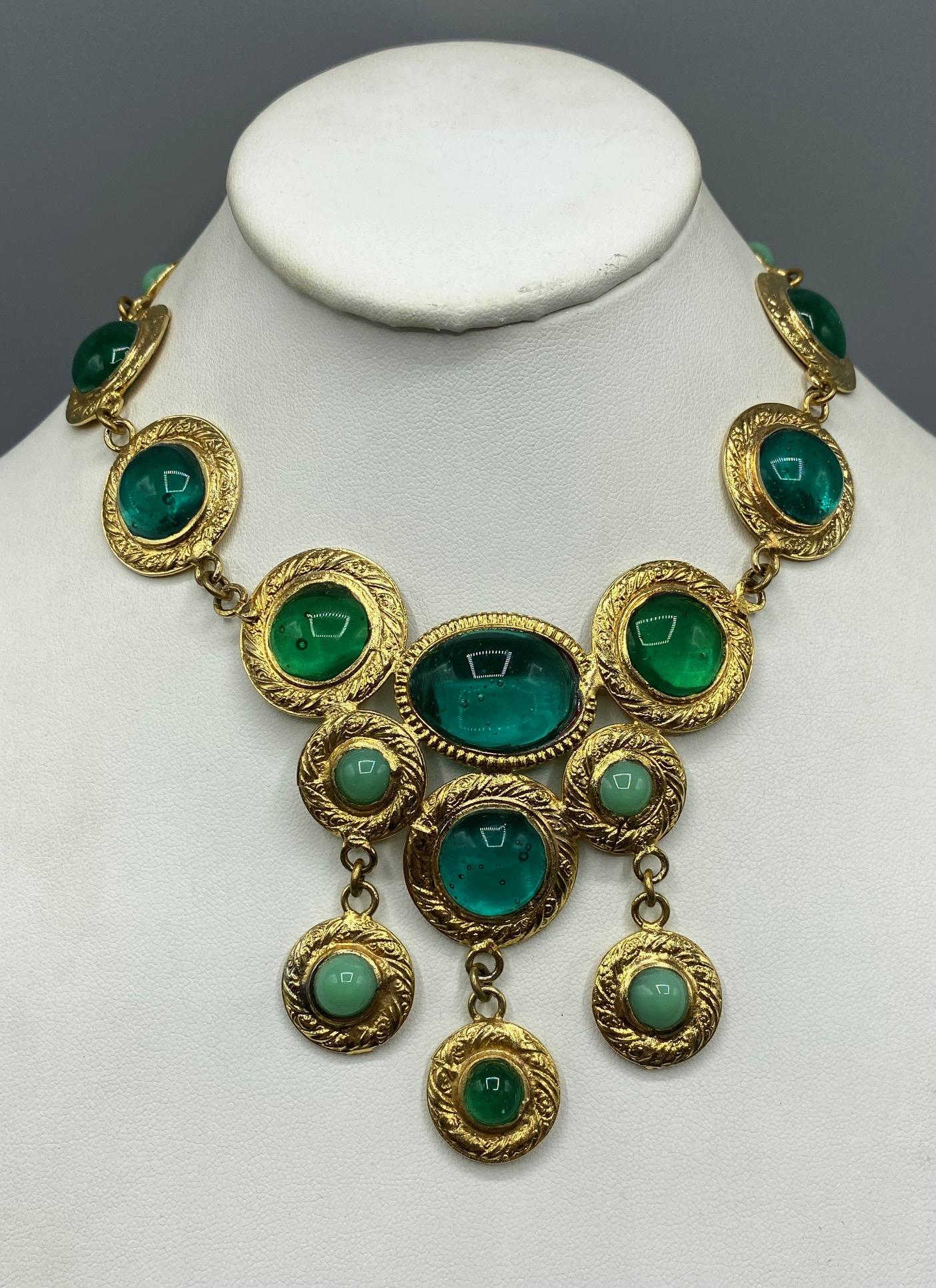 French Gripoix Poured Green Glass Necklace, 1980s 9