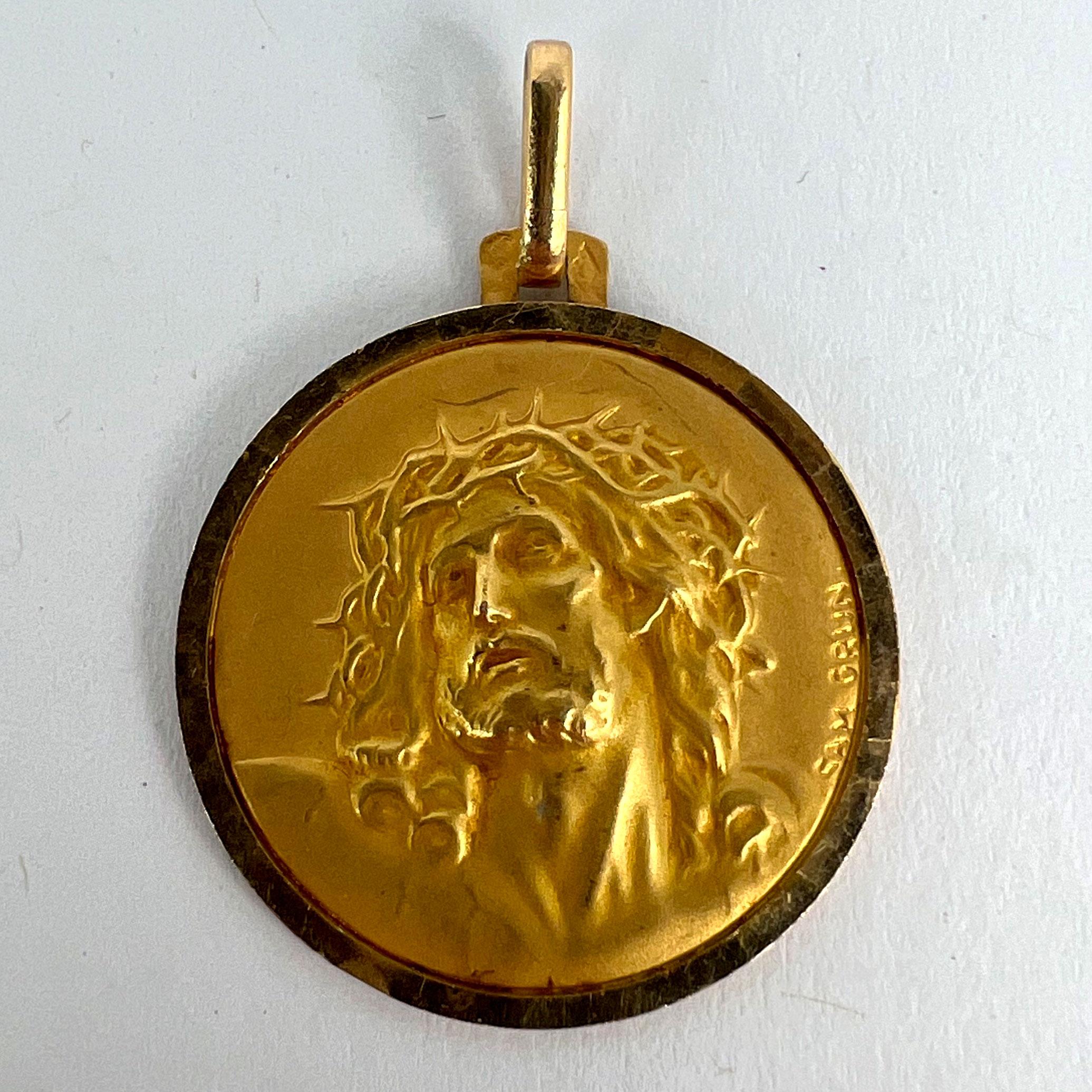 French Grun 18K Yellow Gold Jesus Christ Crown of Thorns Medal Charm Pendant For Sale 8