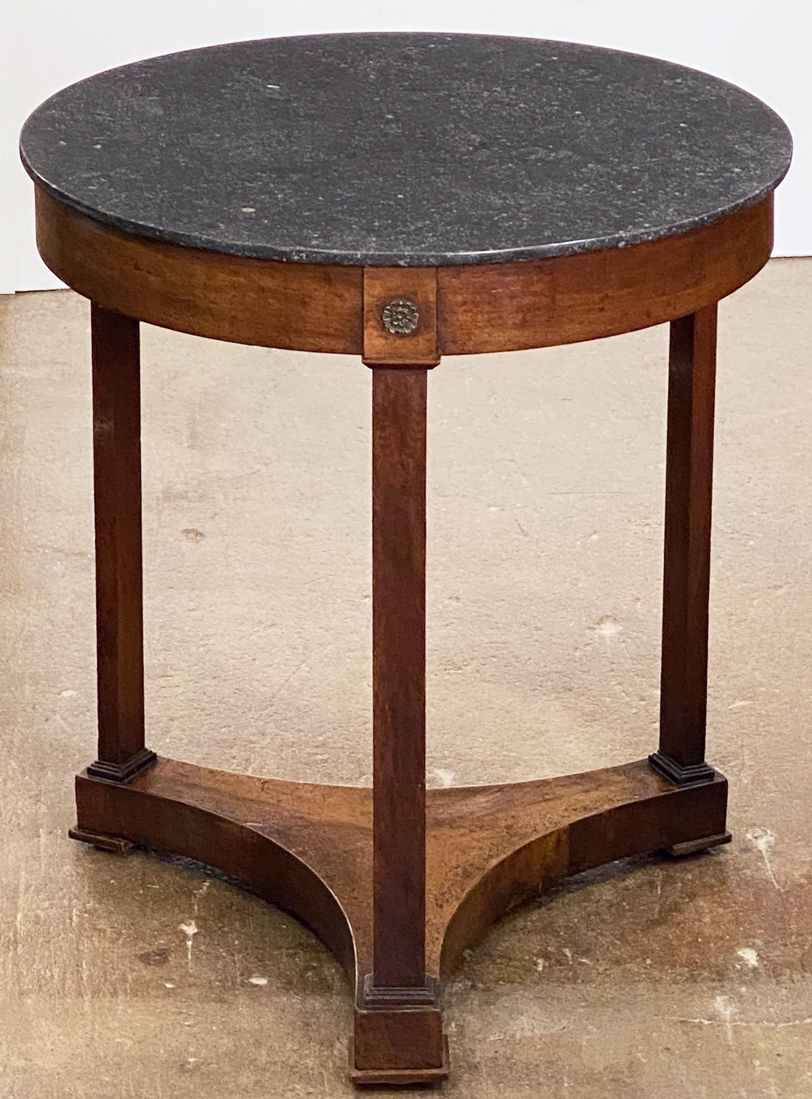 French Gueridon or Round Table of Mahogany with Marble Top in the Empire Style In Good Condition In Austin, TX
