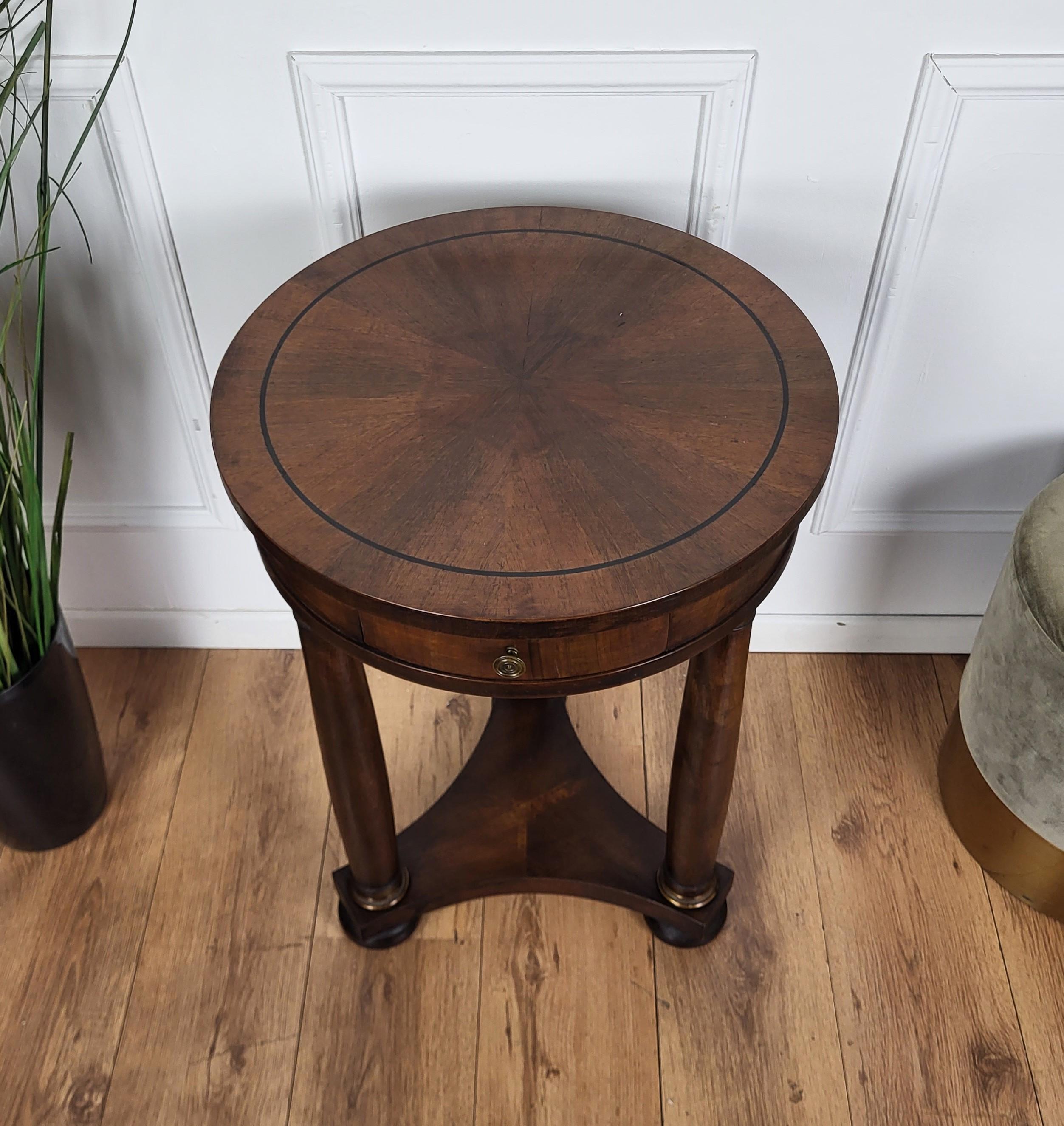 20th Century French Gueridon Side Round Table in Mahogany with Tripod Columns Brass Decors  For Sale