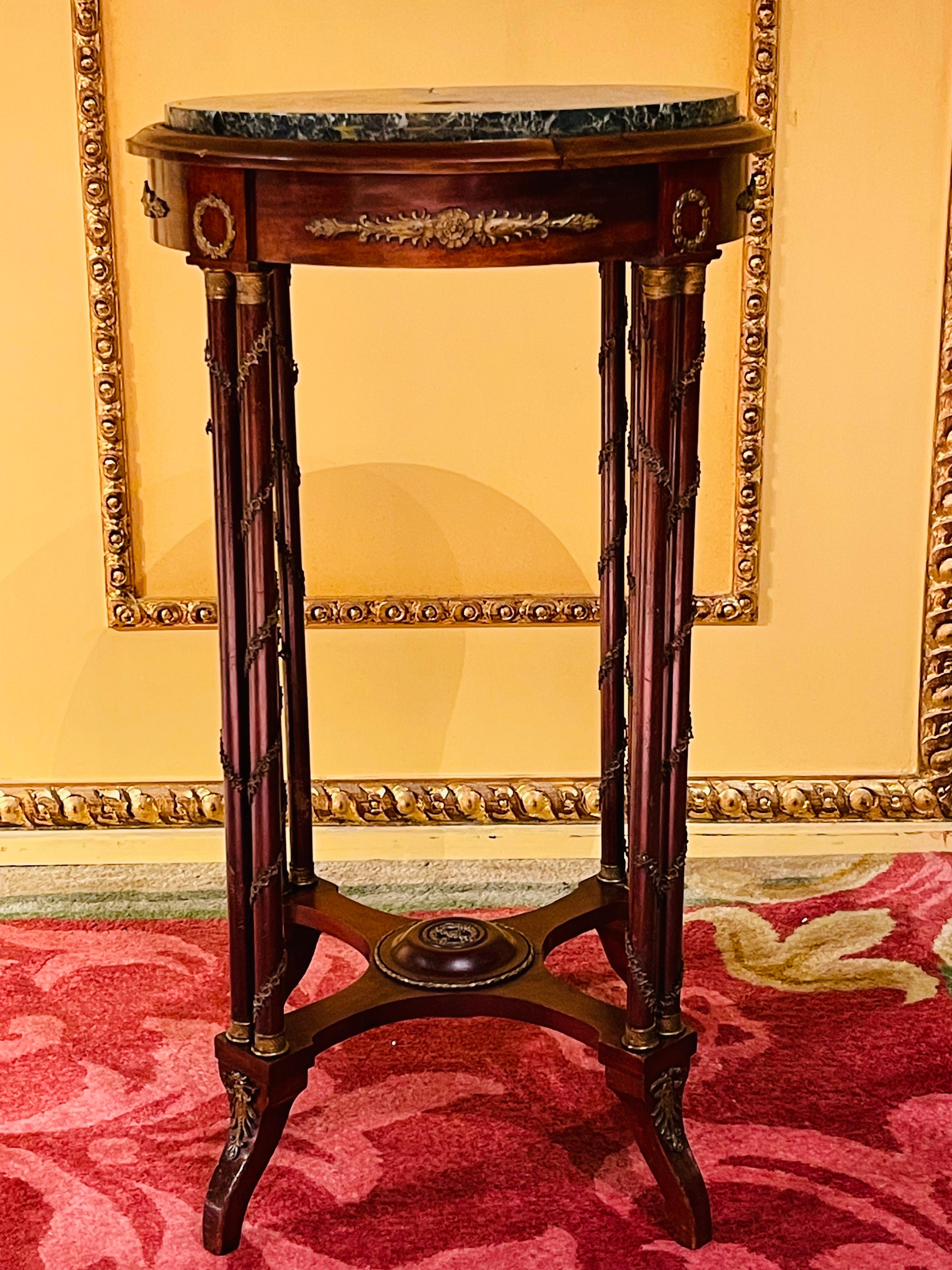 French Gueridon/Side Table with Bronze Napoleon III In Good Condition For Sale In Berlin, DE
