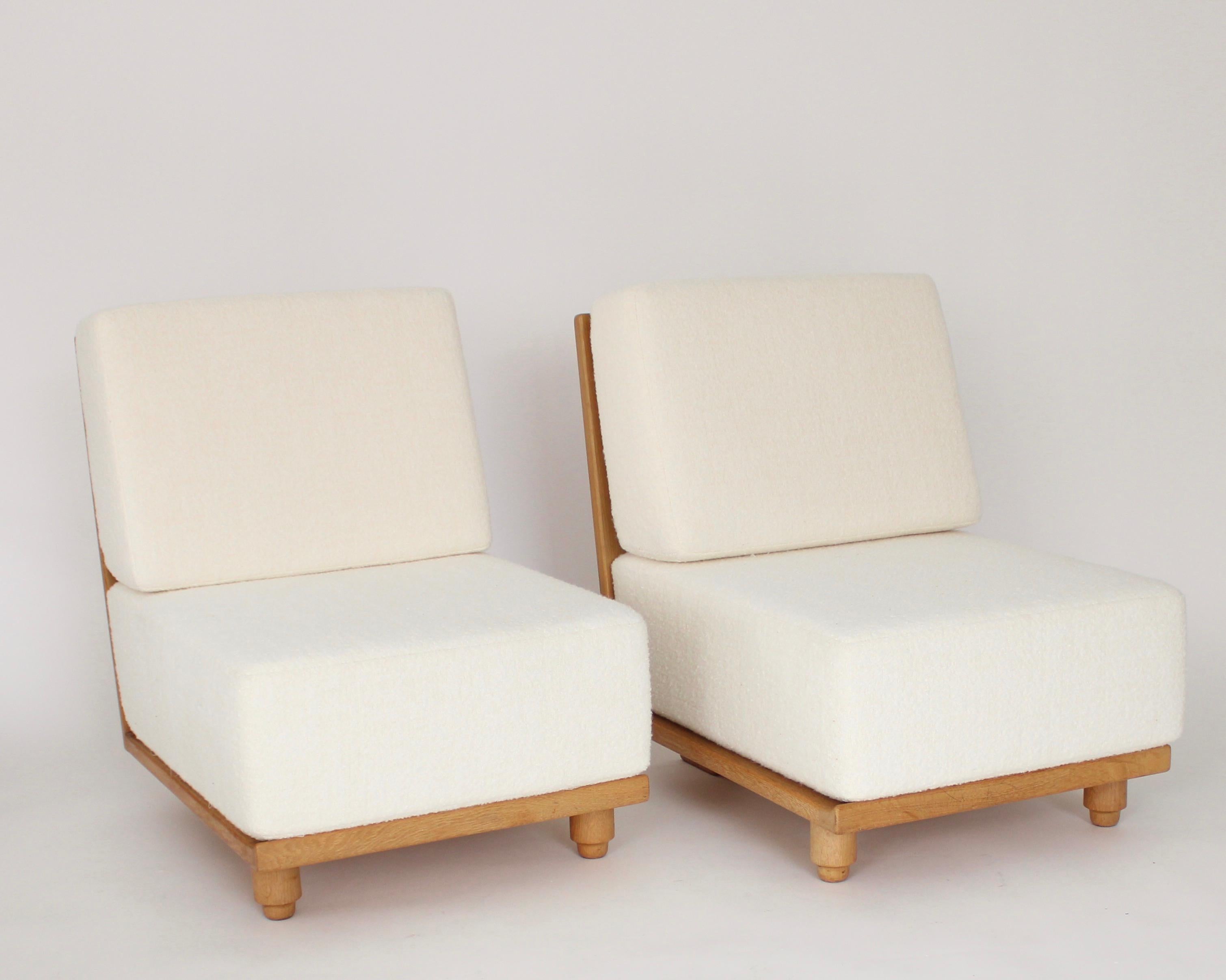 Mid-Century Modern French Guillerme and Chambron Votre Maison Pair of Lounge Chairs Model Elmyre For Sale