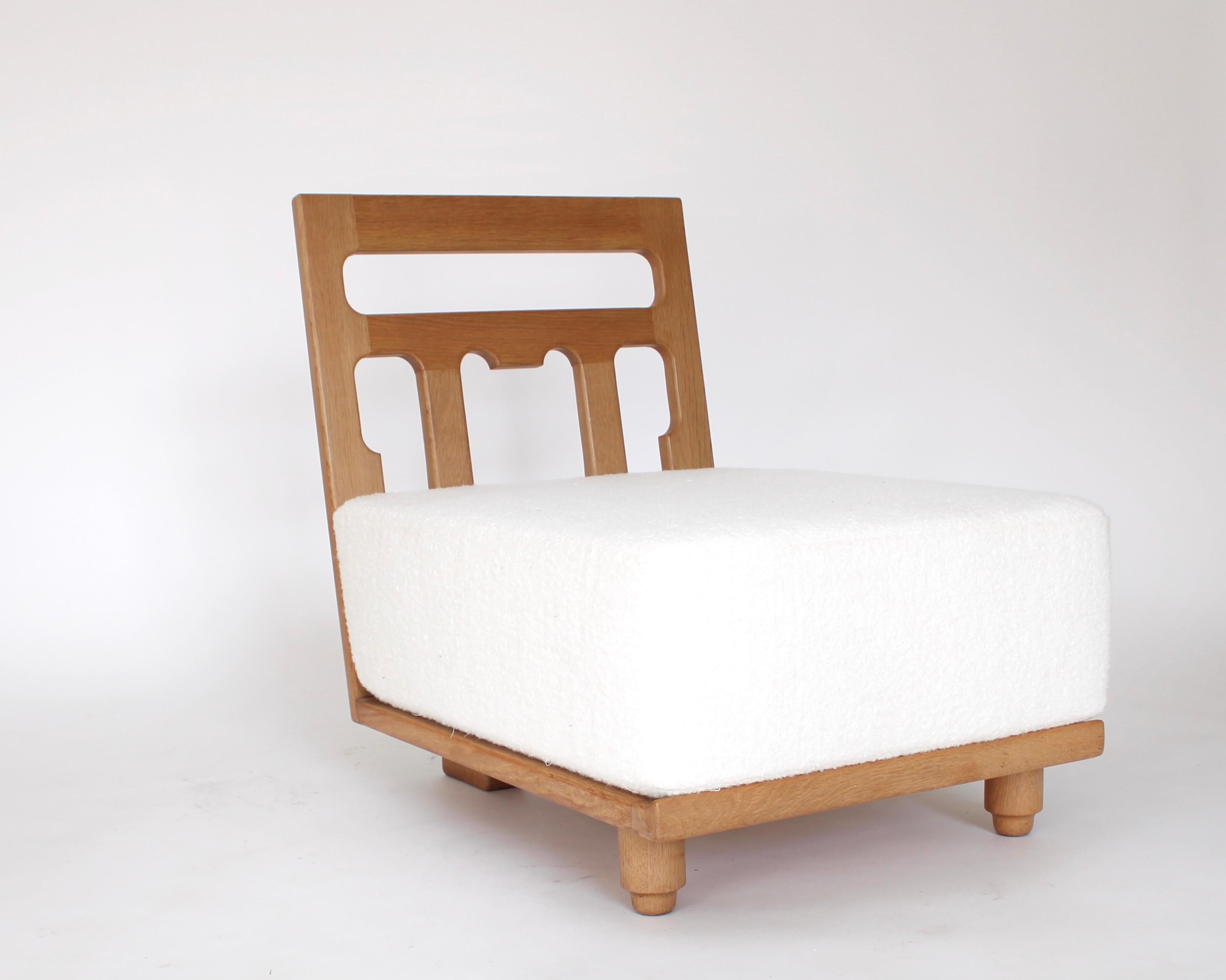 French Guillerme and Chambron Votre Maison Pair of Lounge Chairs Model Elmyre For Sale 2