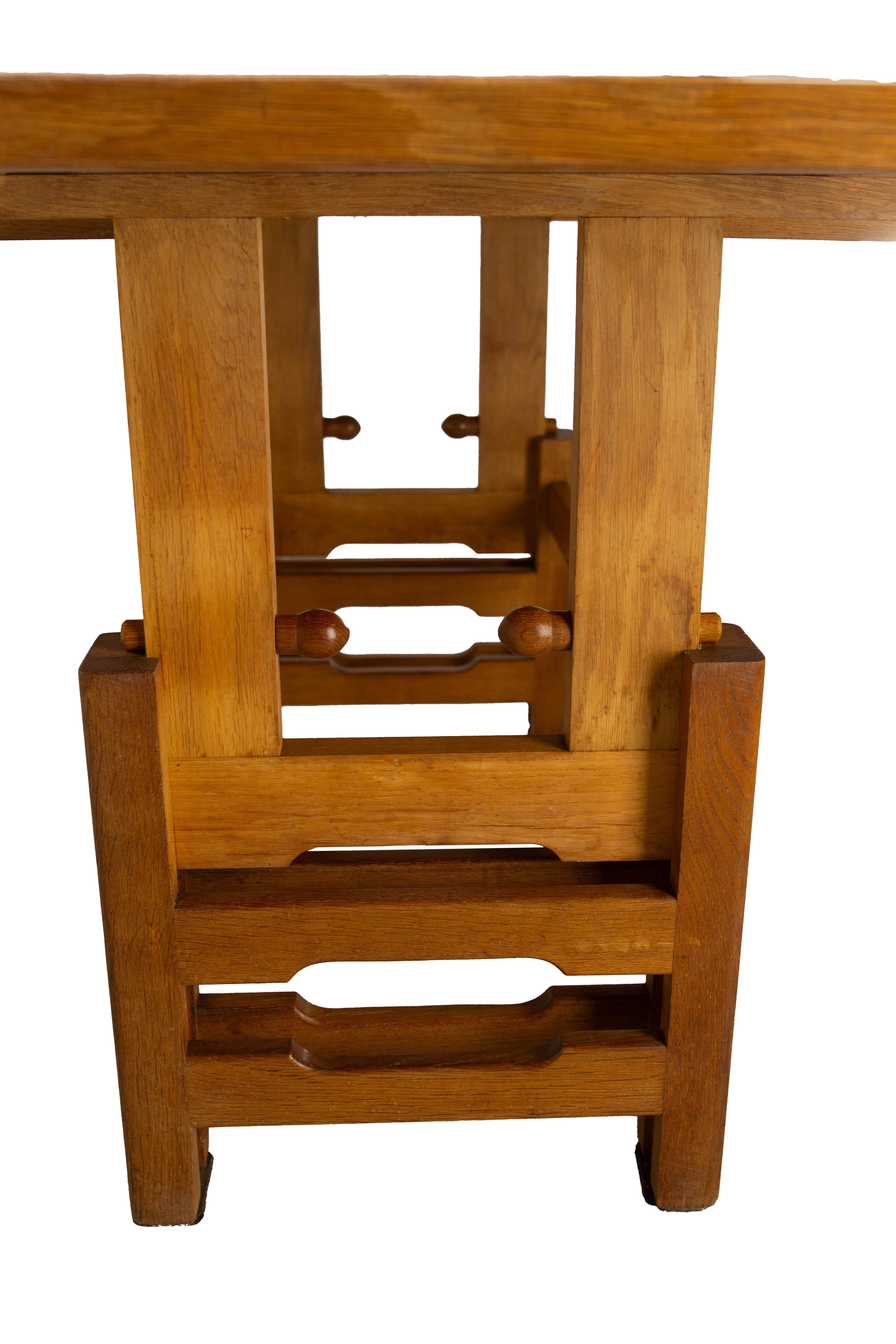 Table à café et table à manger modulaire en chêne massif de Guillerme & Chambron, c.1950 en vente 11
