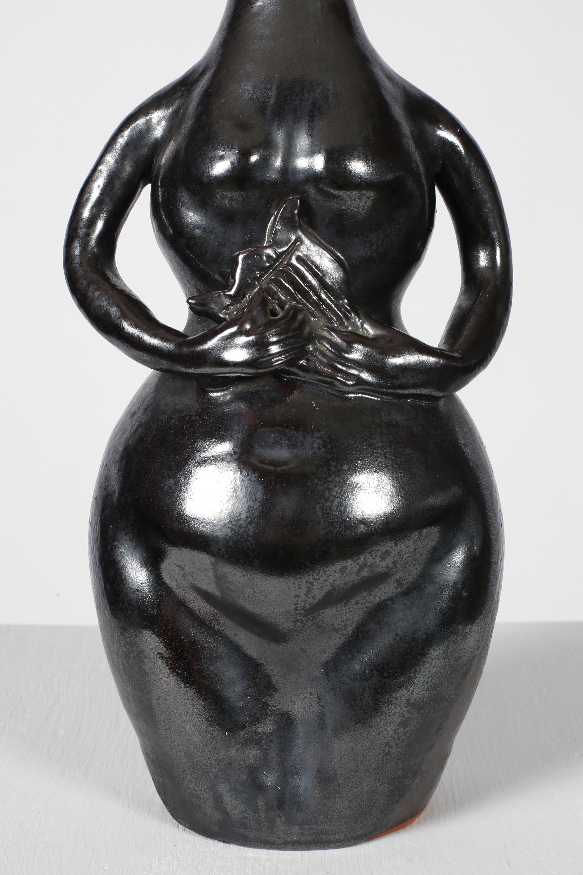 French Gunmetal Glazed Figurative Table Lamp Cerámico en venta