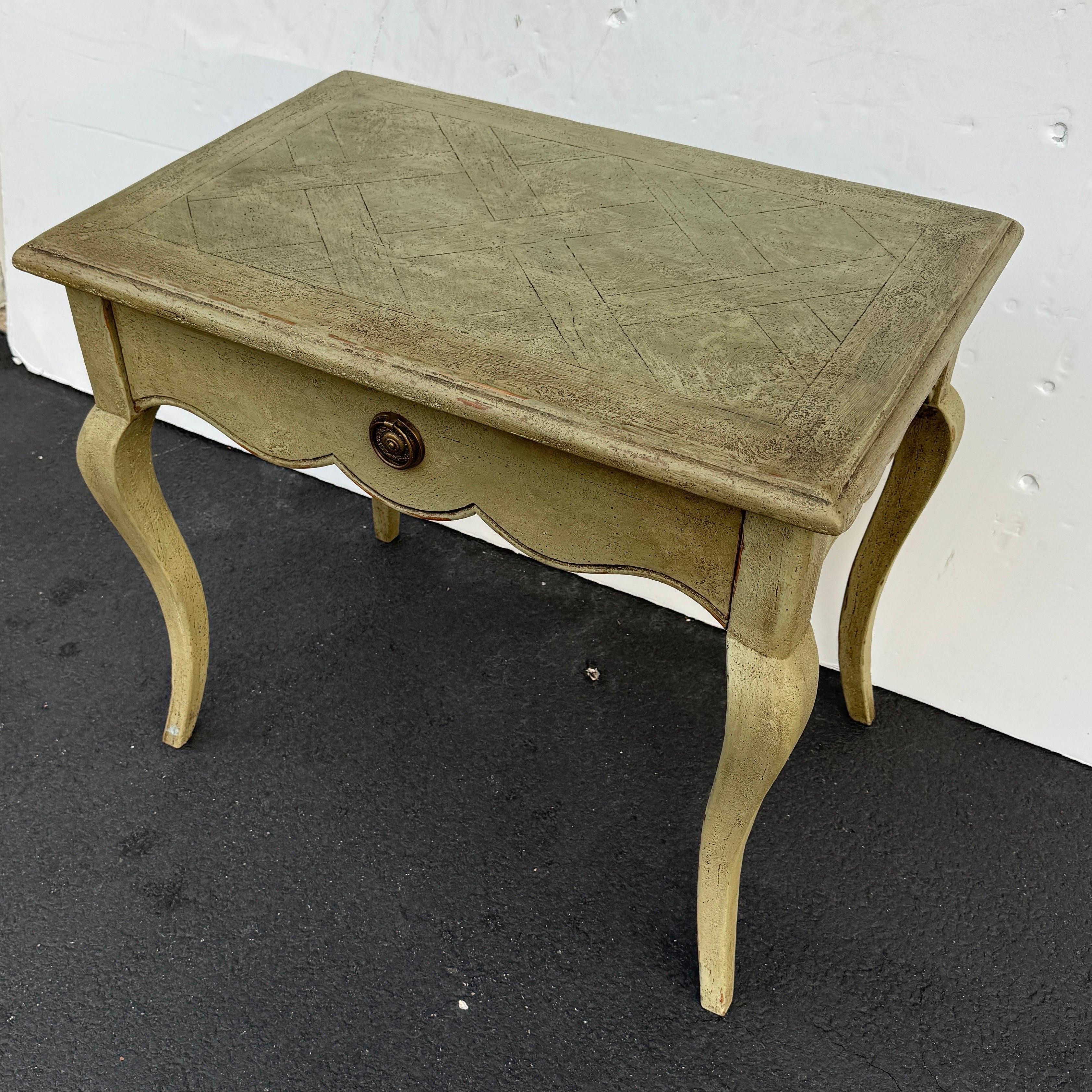 French Hall Console End Occasional Table Painted Green In Good Condition For Sale In Haddonfield, NJ